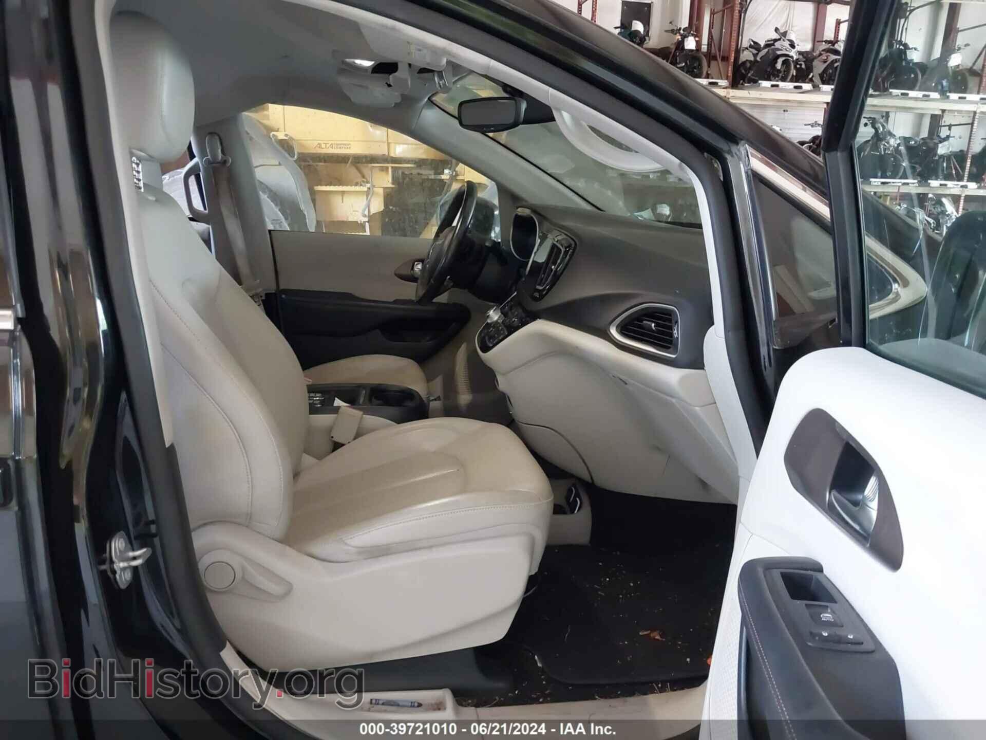 2019 CHRYSLER PACIFICA - VIN: 2C4RC1BG0KR634593 - Фото 5