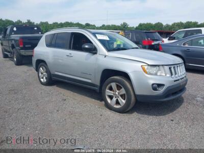 2012 Jeep COMPASS Latitude, серебристый — VIN 1C4NJDEB5CD555706, IAAI