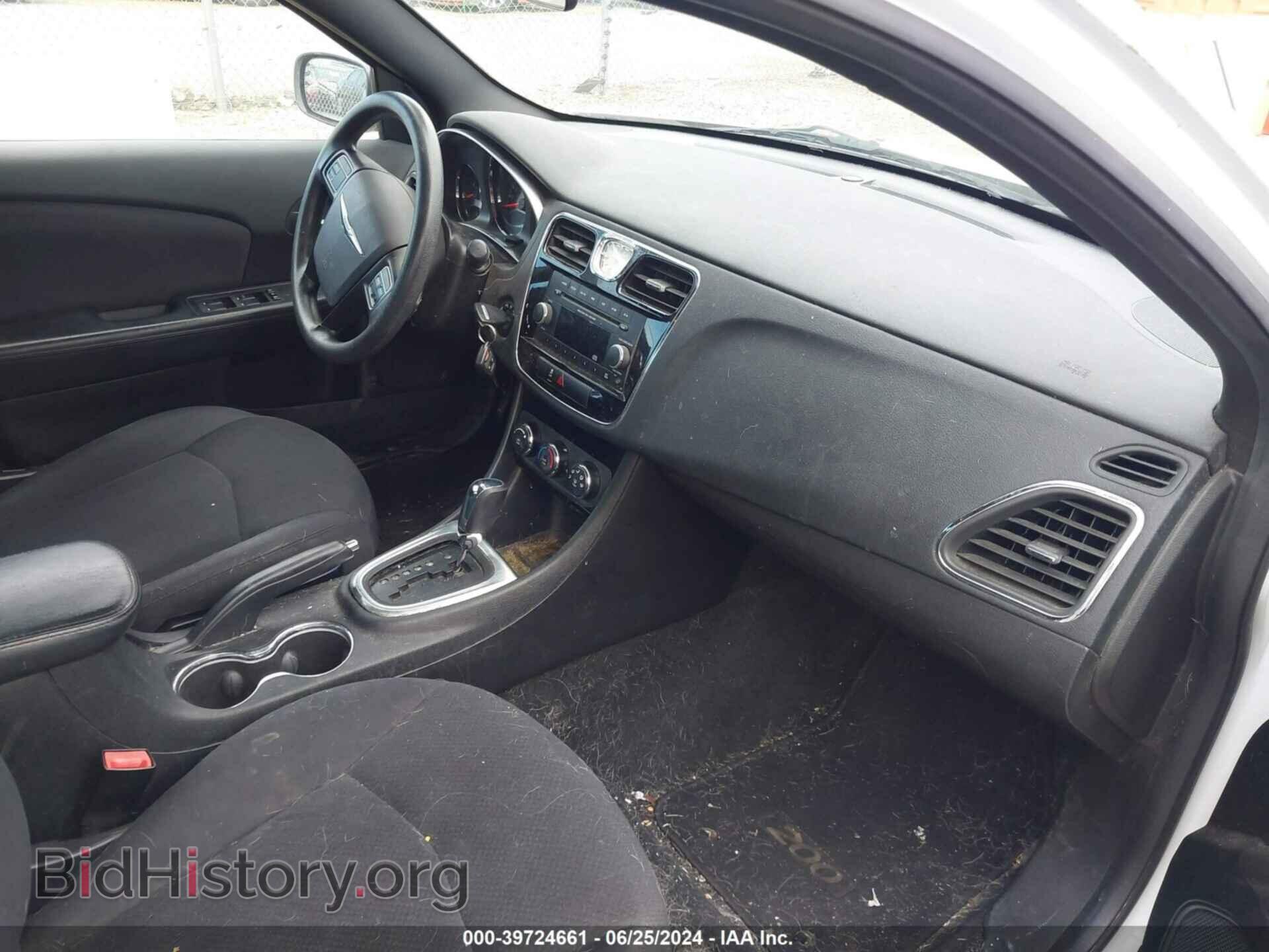 2012 CHRYSLER 200 - VIN: 1C3CCBAB9CN318744 - Фото 5