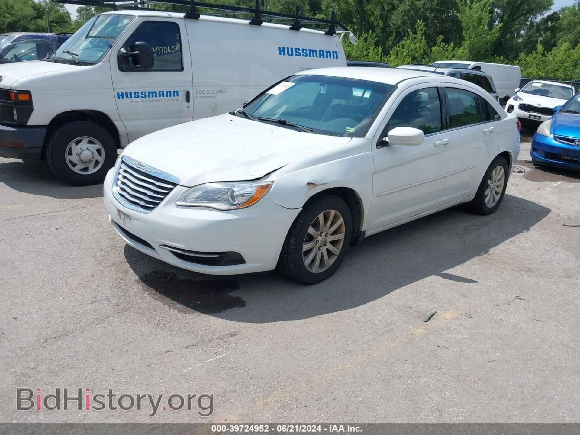 2013 CHRYSLER 200 - VIN: 1C3CCBBB9DN714446 - Photo 2