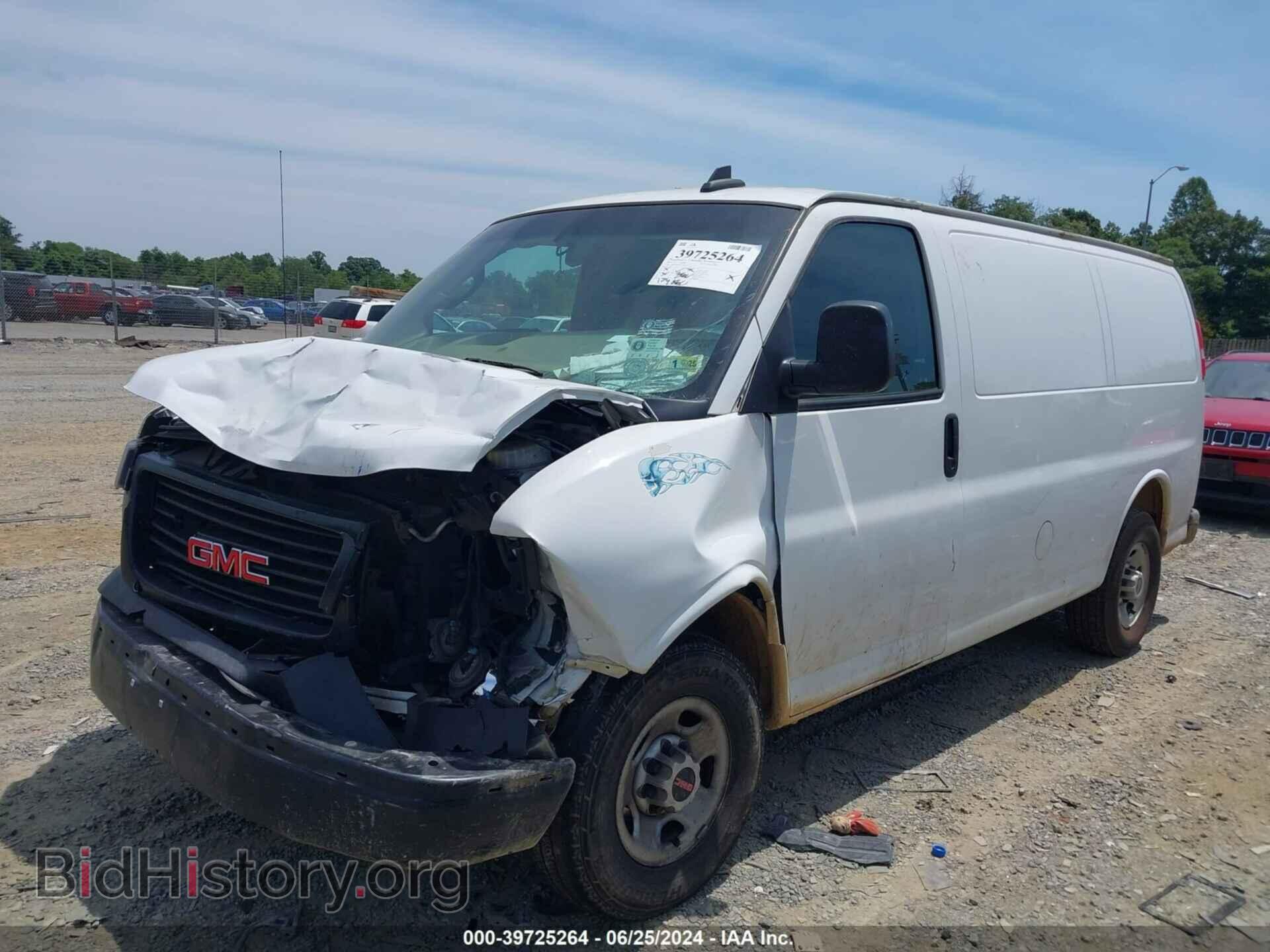 2018 GMC SAVANA 2500 - VIN: 1GTW7AFG7J1332495 - Фото 2