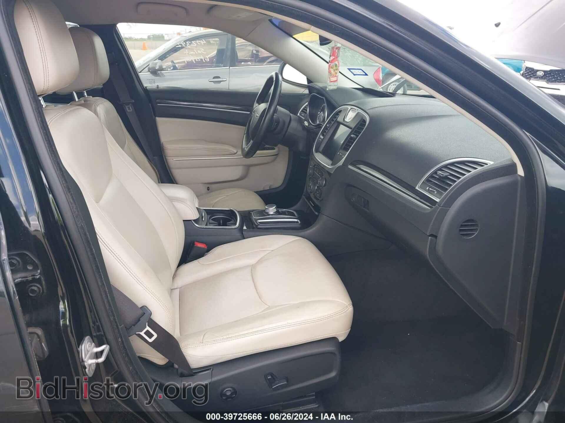 2015 CHRYSLER 300 - VIN: 2C3CCAAG5FH810464 - Фото 5