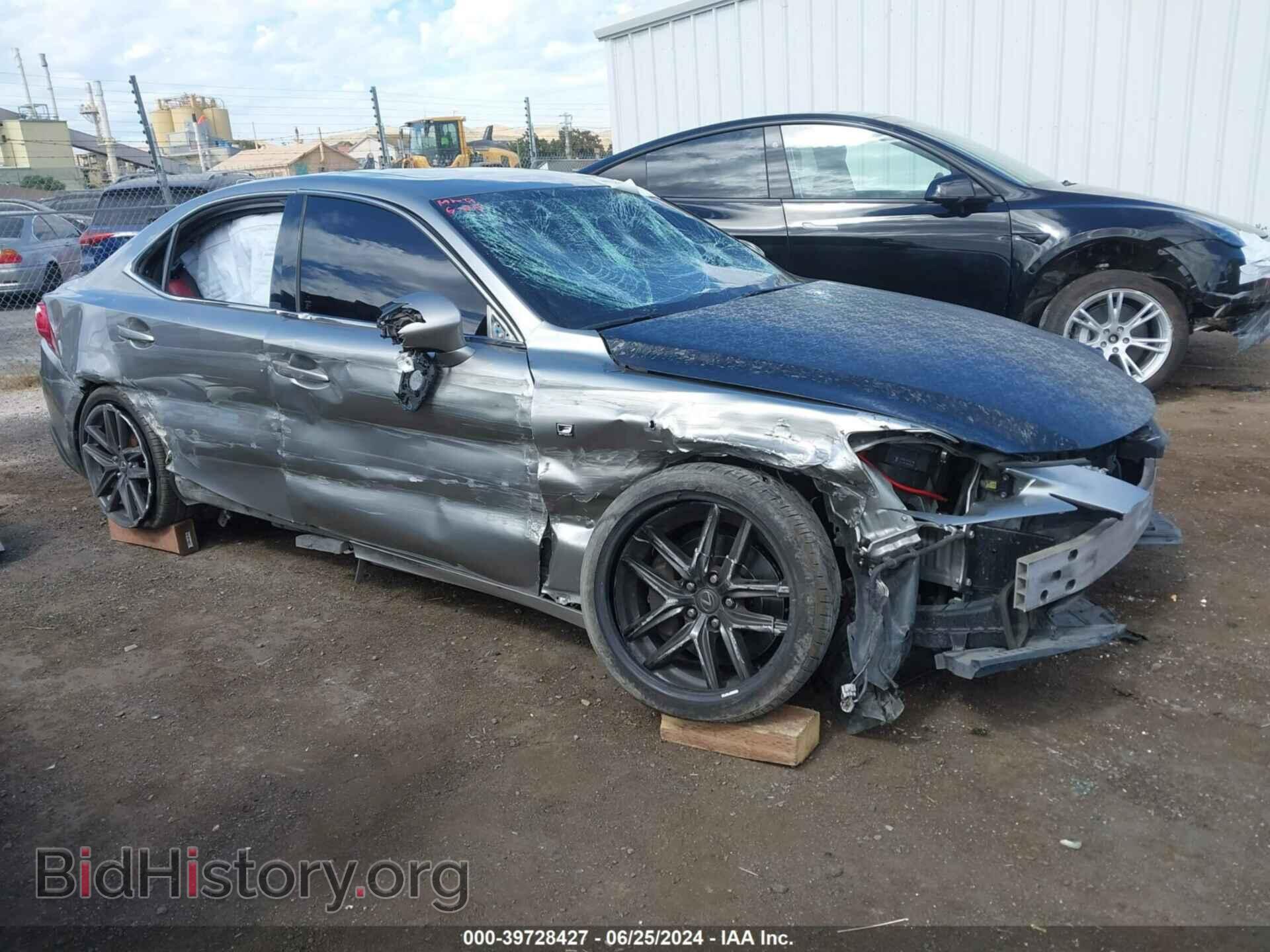 Photo JTHBA1D28G5007068 - LEXUS IS 200T 2016