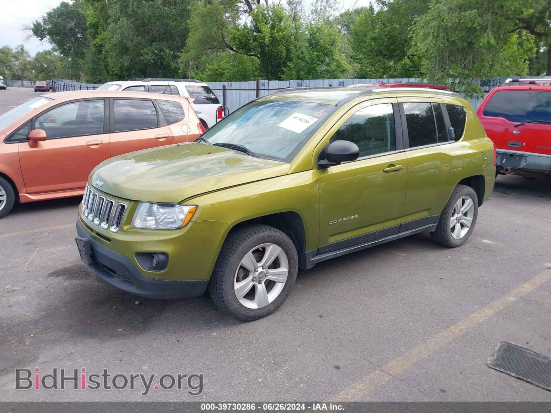 2012 JEEP COMPASS - VIN: 1C4NJDEB6CD624886 - Photo 2