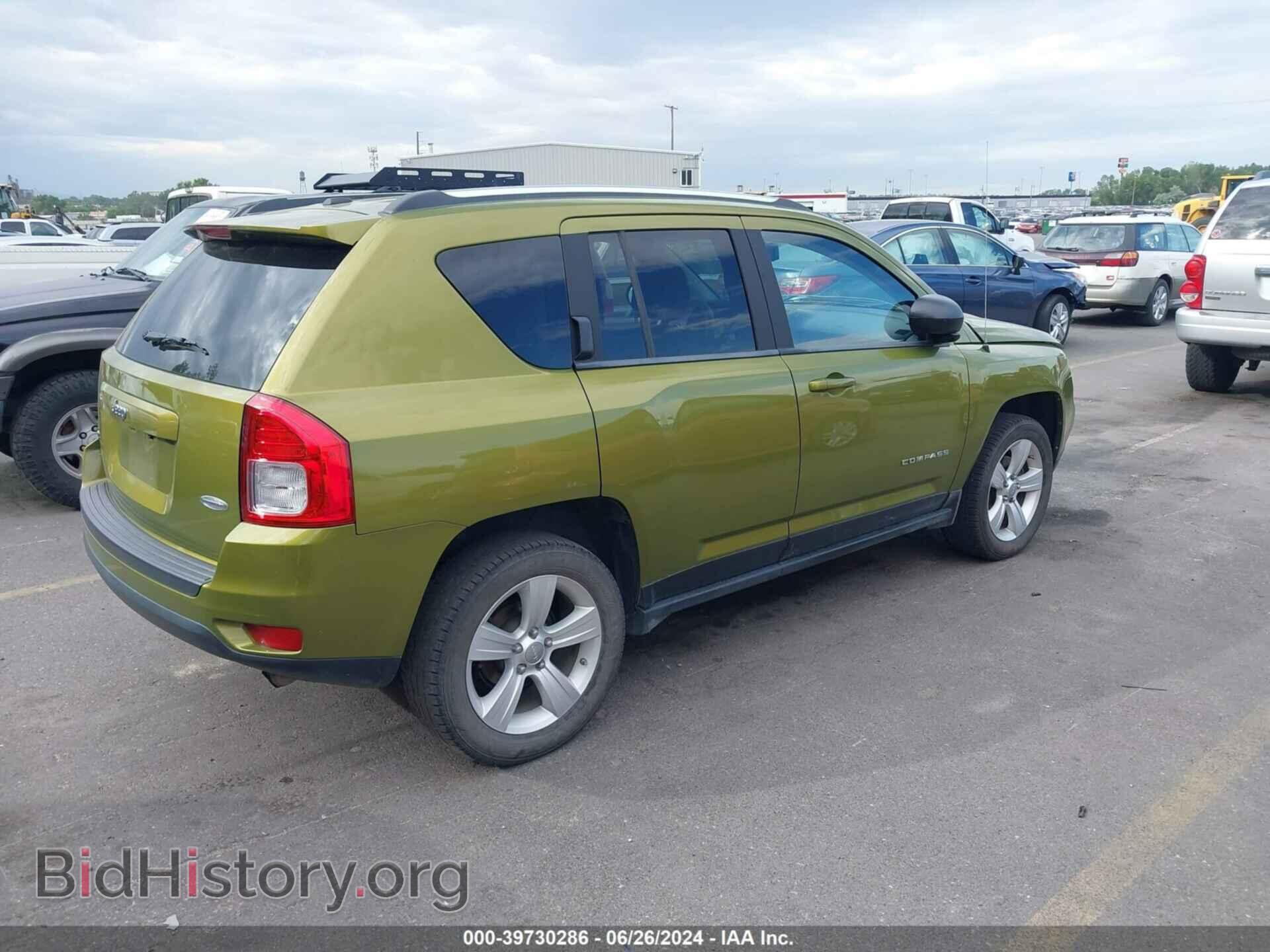 2012 JEEP COMPASS - VIN: 1C4NJDEB6CD624886 - Photo 4