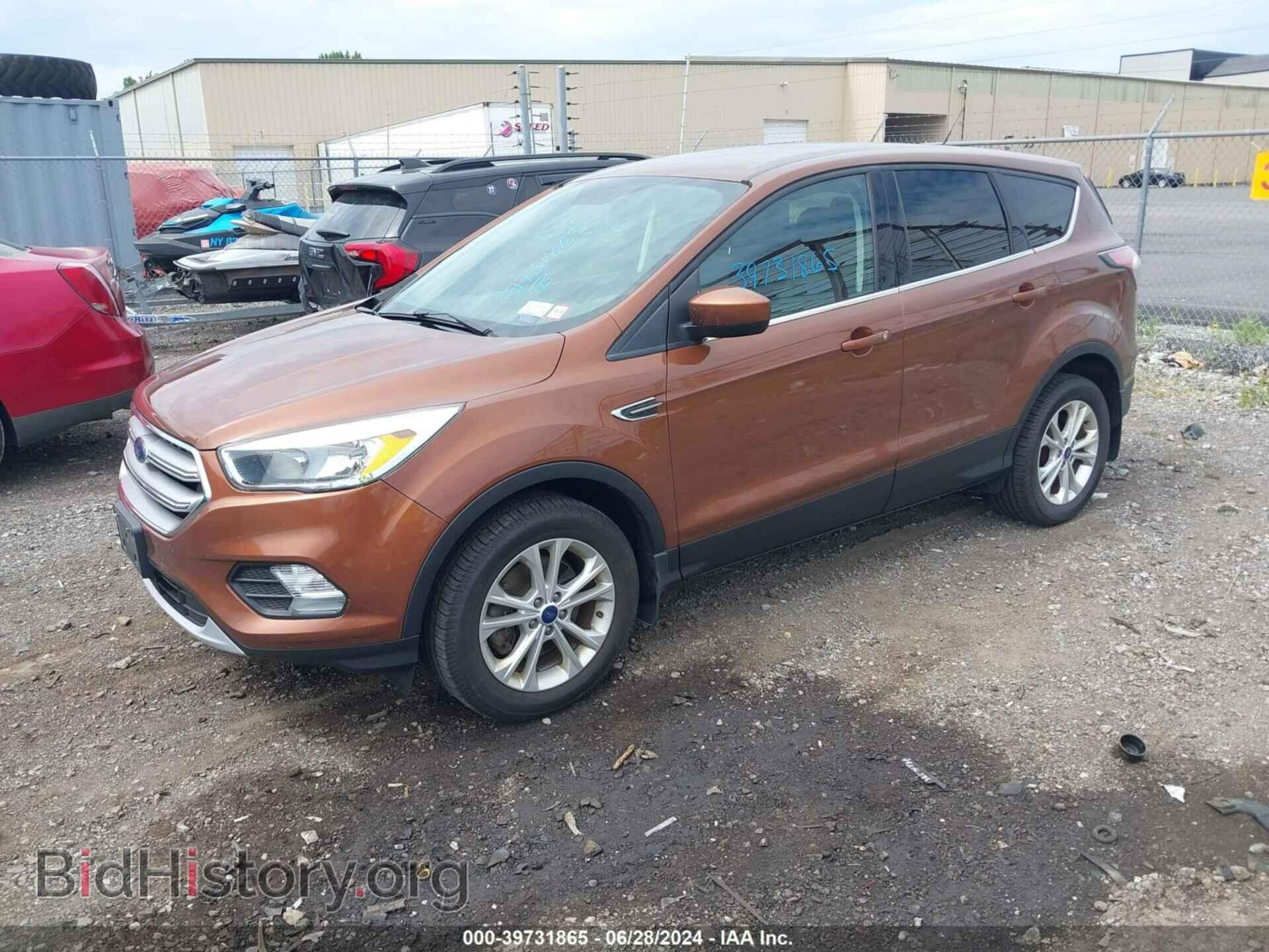 2017 FORD ESCAPE - VIN: 1FMCU9GD8HUB00037 - Photo 2