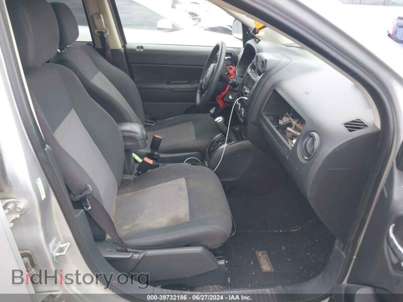 2012 Jeep COMPASS (VIN 1C4NJDBB9CD522986) — фото 5 из 10