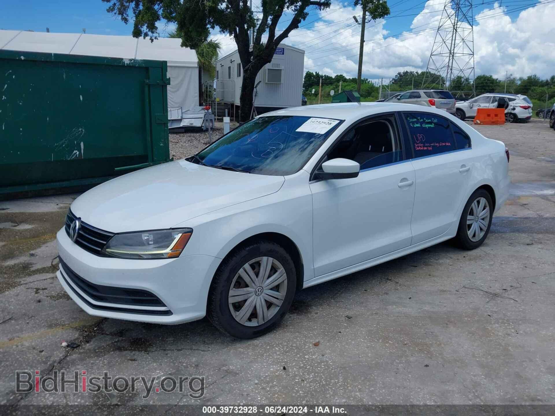 2017 VOLKSWAGEN JETTA - VIN: 3VW2B7AJ5HM214118 - Фото 2