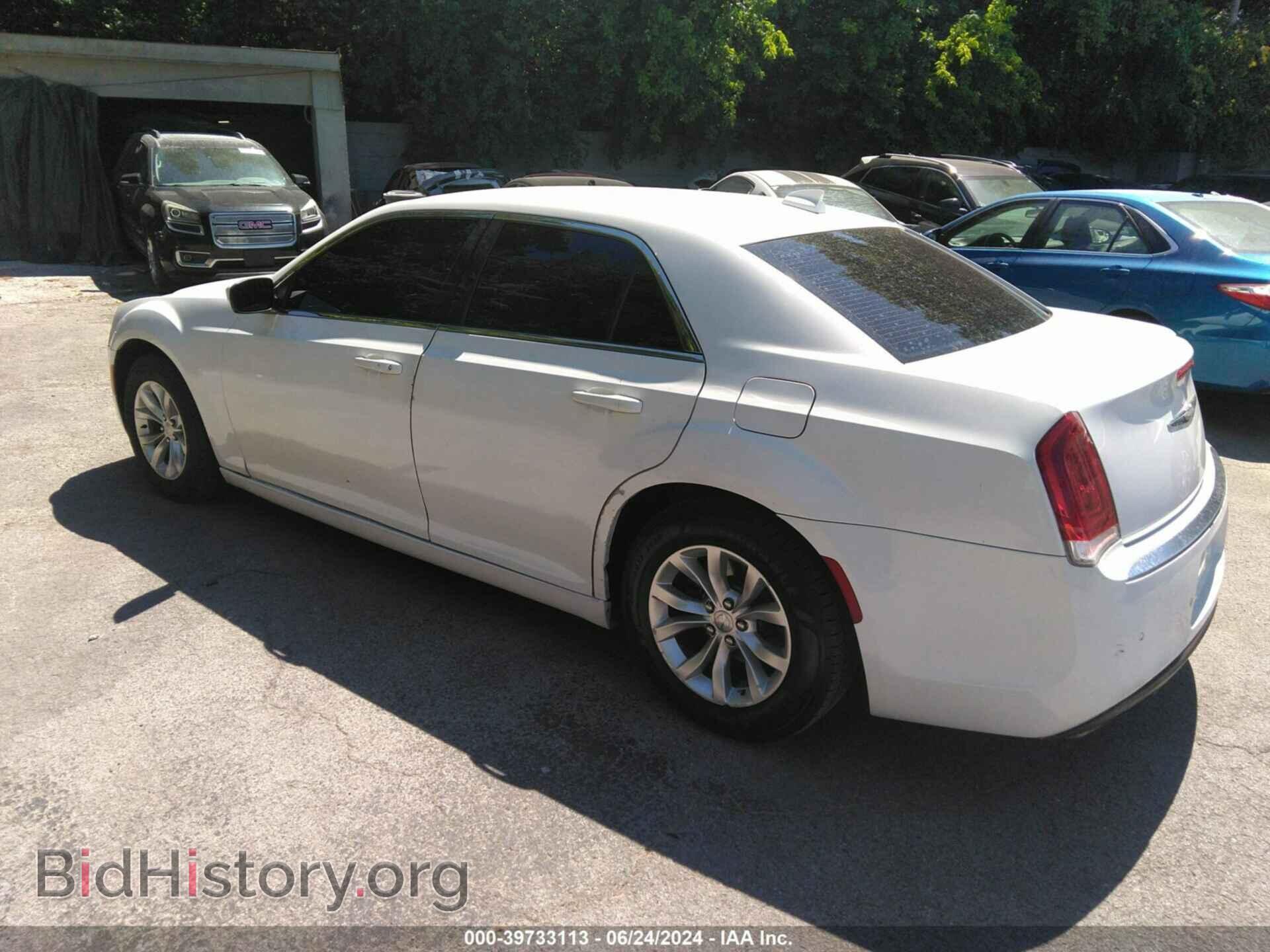 2015 CHRYSLER 300 - VIN: 2C3CCAAG8FH904239 - Фото 3