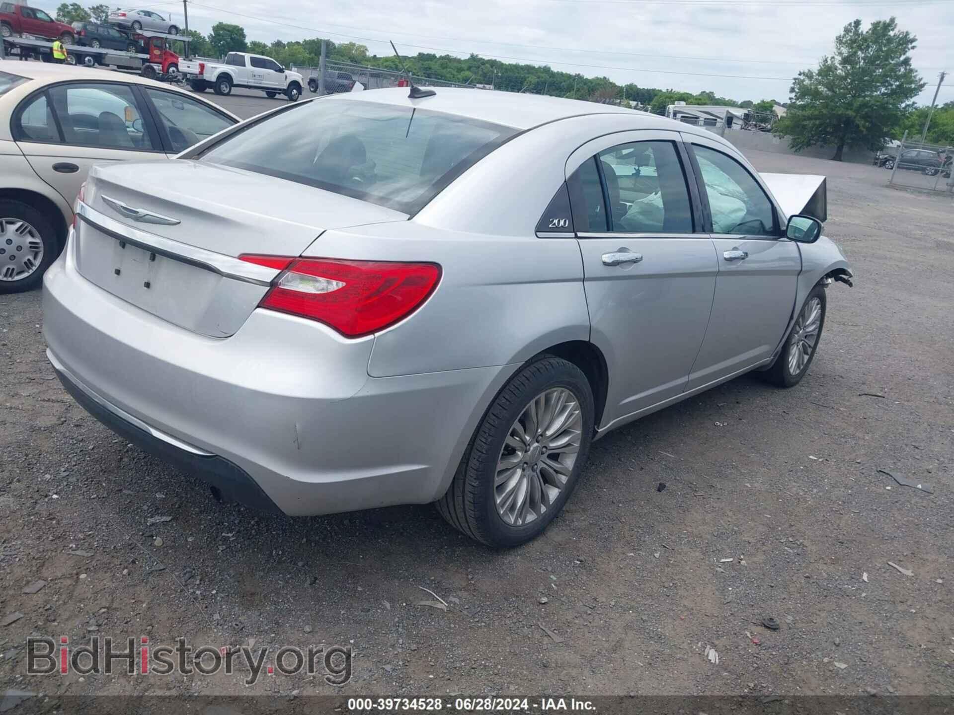 2011 CHRYSLER 200 - VIN: 1C3BC2FB2BN613185 - Фото 4