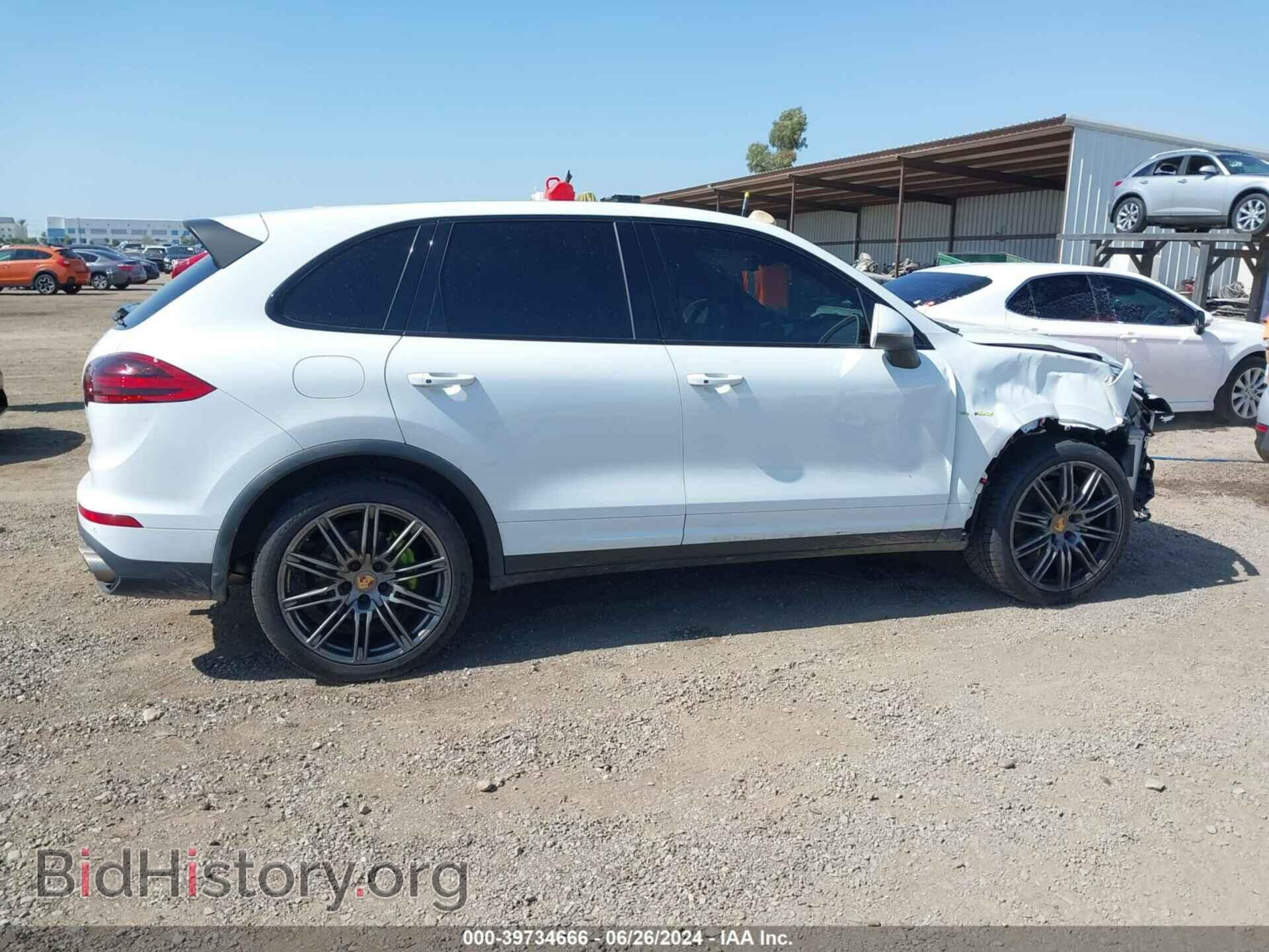 2017 PORSCHE CAYENNE - VIN: WP1AB2A24HLA52041 - Фото 14