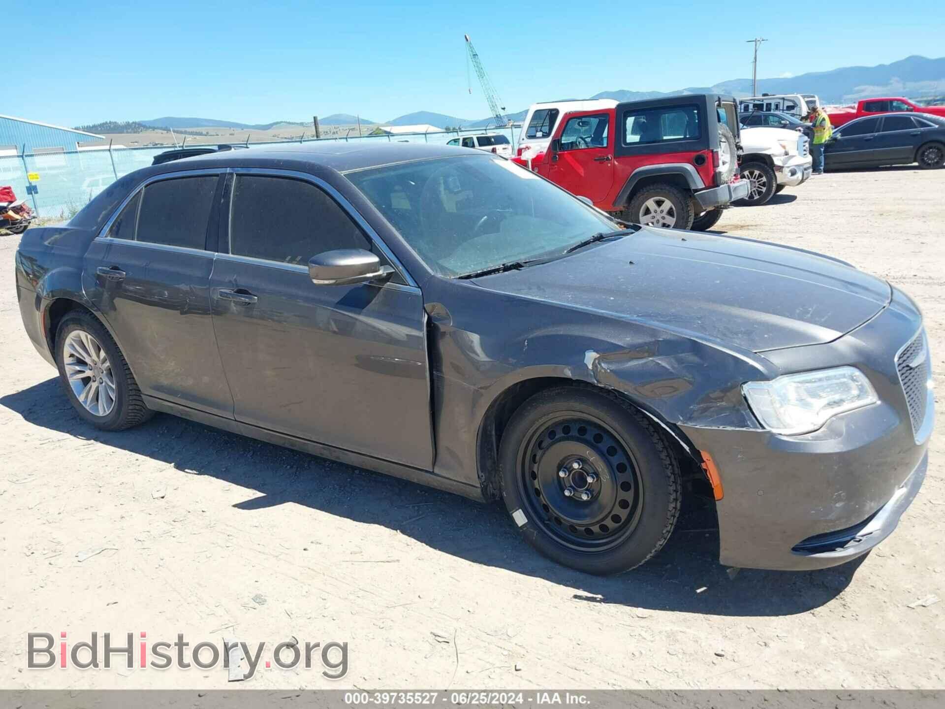 Фотография 2C3CCAAG2JH308231 - CHRYSLER 300 2018