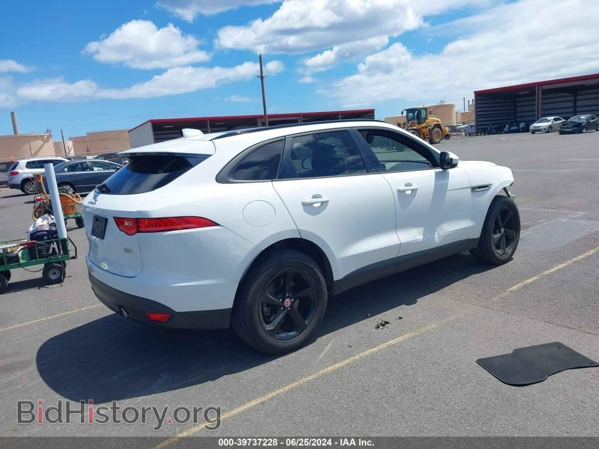 2017 JAGUAR F-PACE - VIN: SADCJ2BV2HA074044 - Фото 4