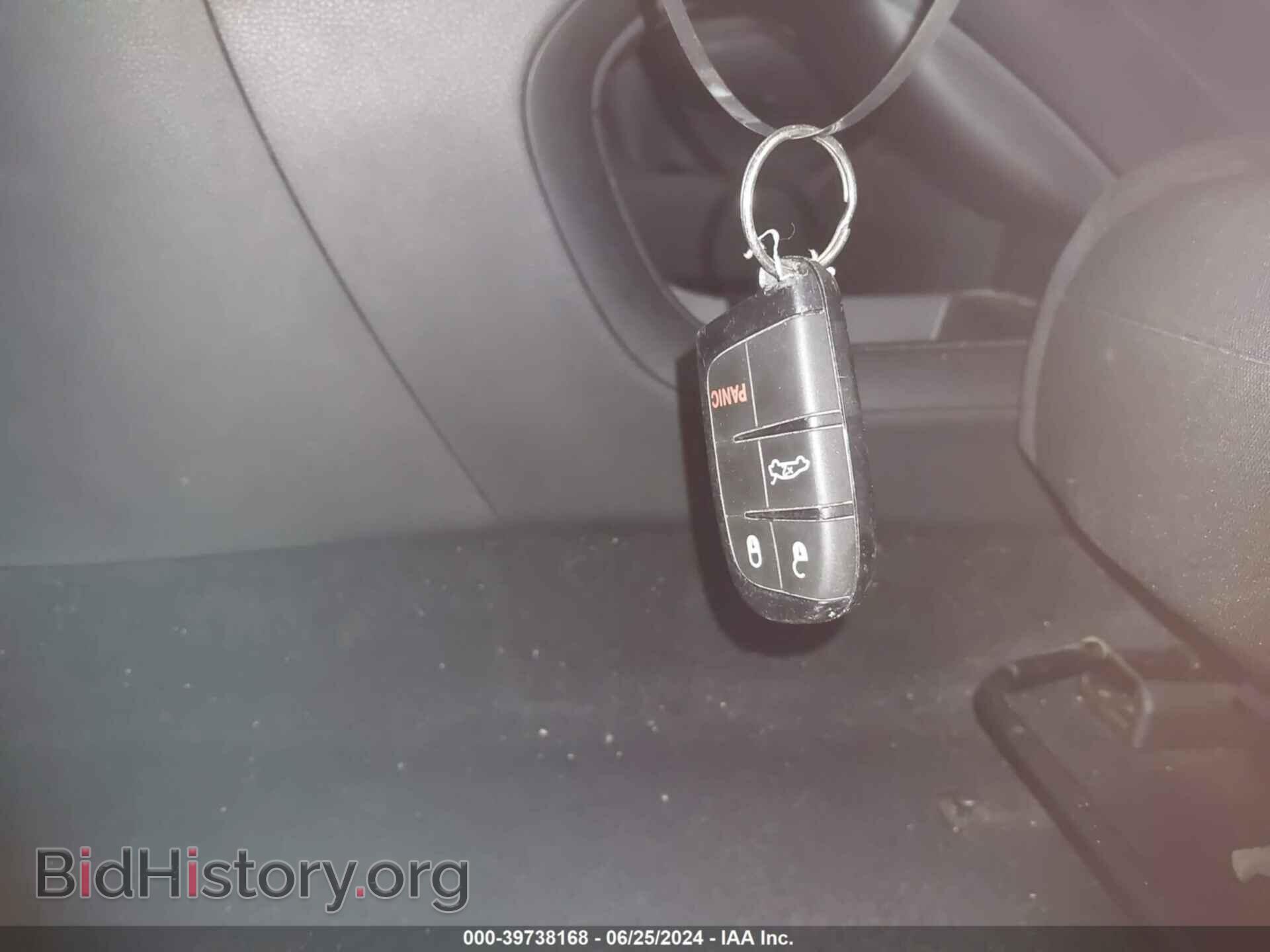 2016 CHRYSLER 200 - VIN: 1C3CCCAB2GN125394 - Фото 11