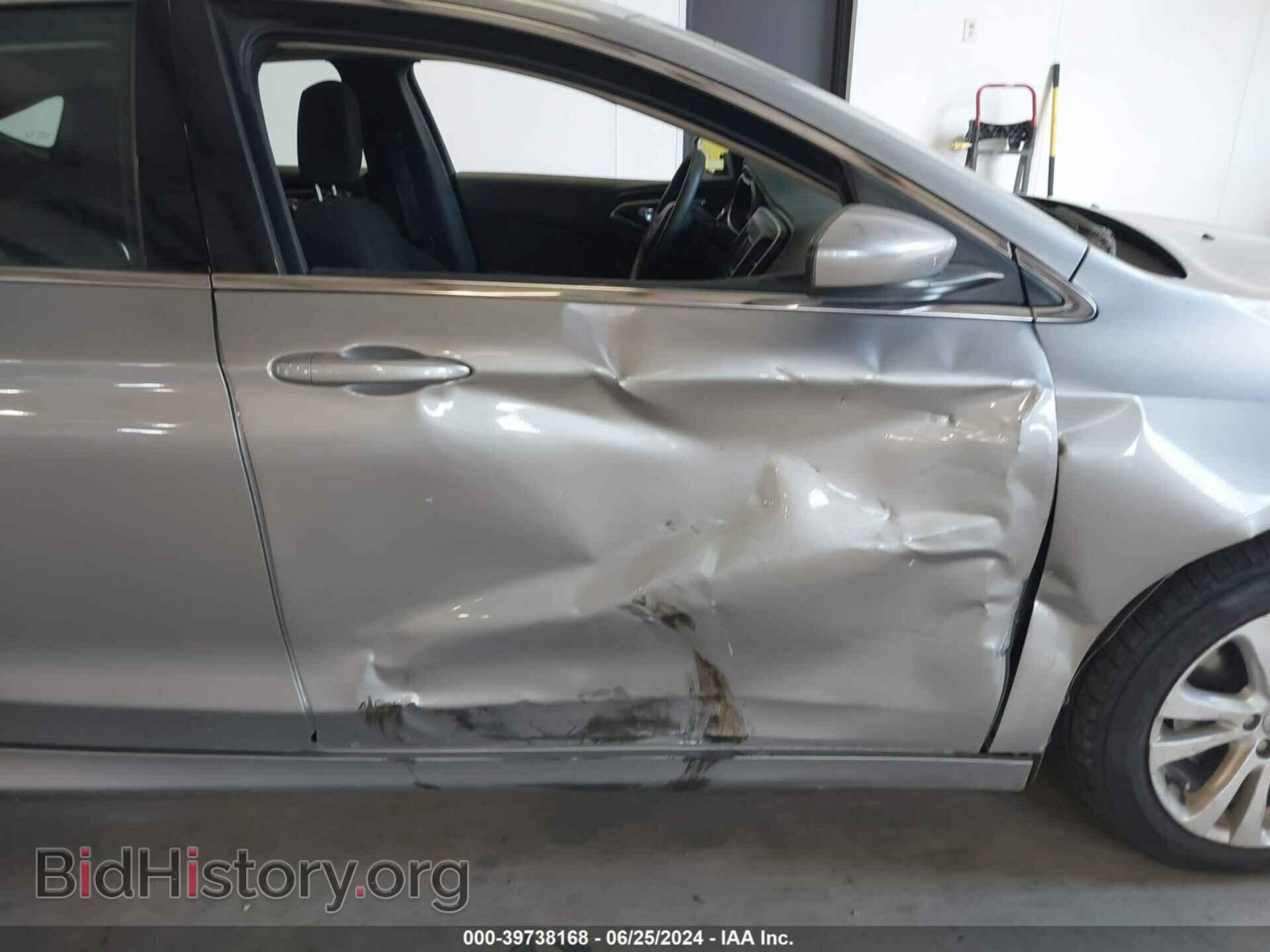 2016 CHRYSLER 200 - VIN: 1C3CCCAB2GN125394 - Фото 6