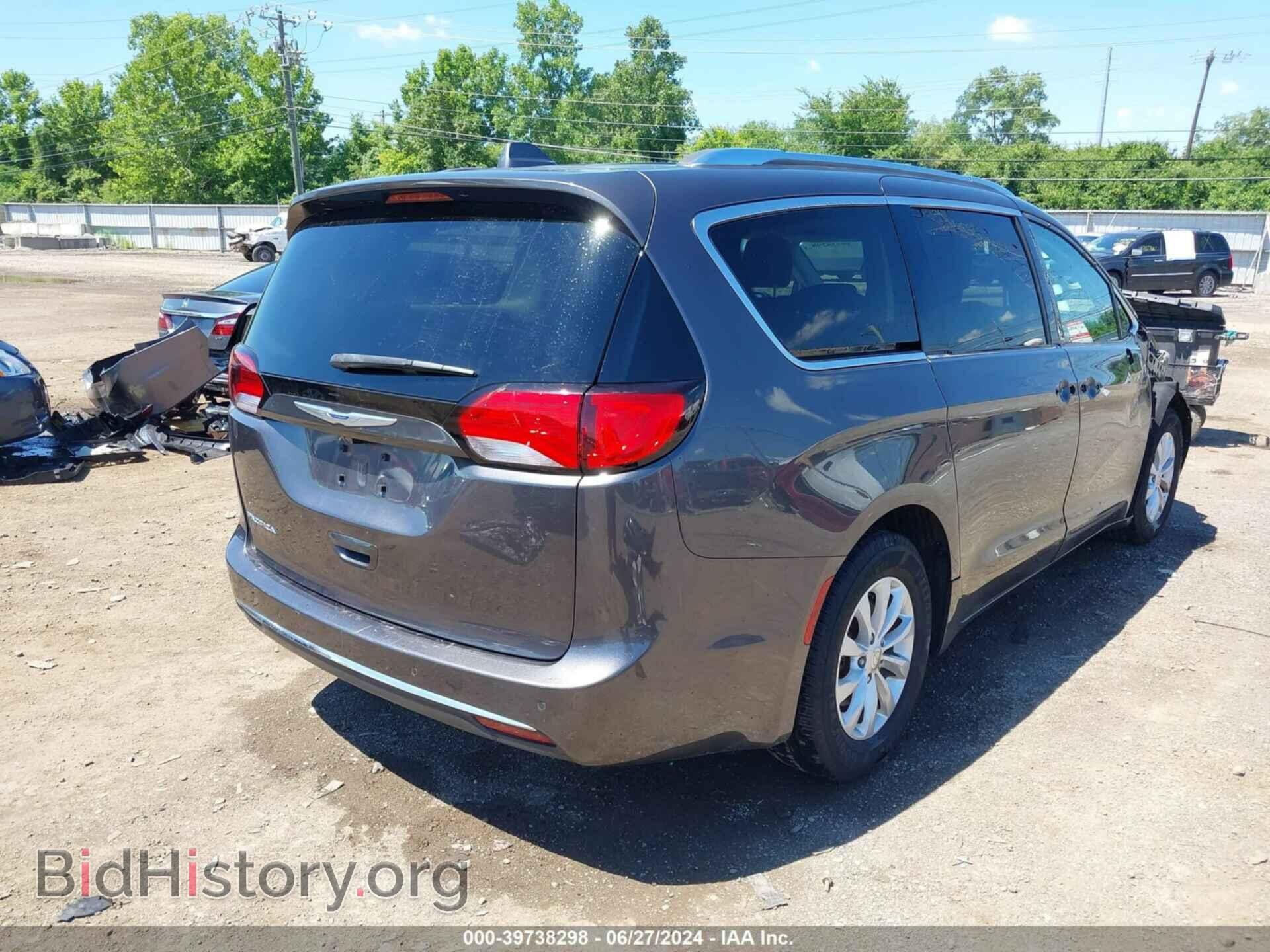 2018 CHRYSLER PACIFICA - VIN: 2C4RC1EG2JR257601 - Photo 4