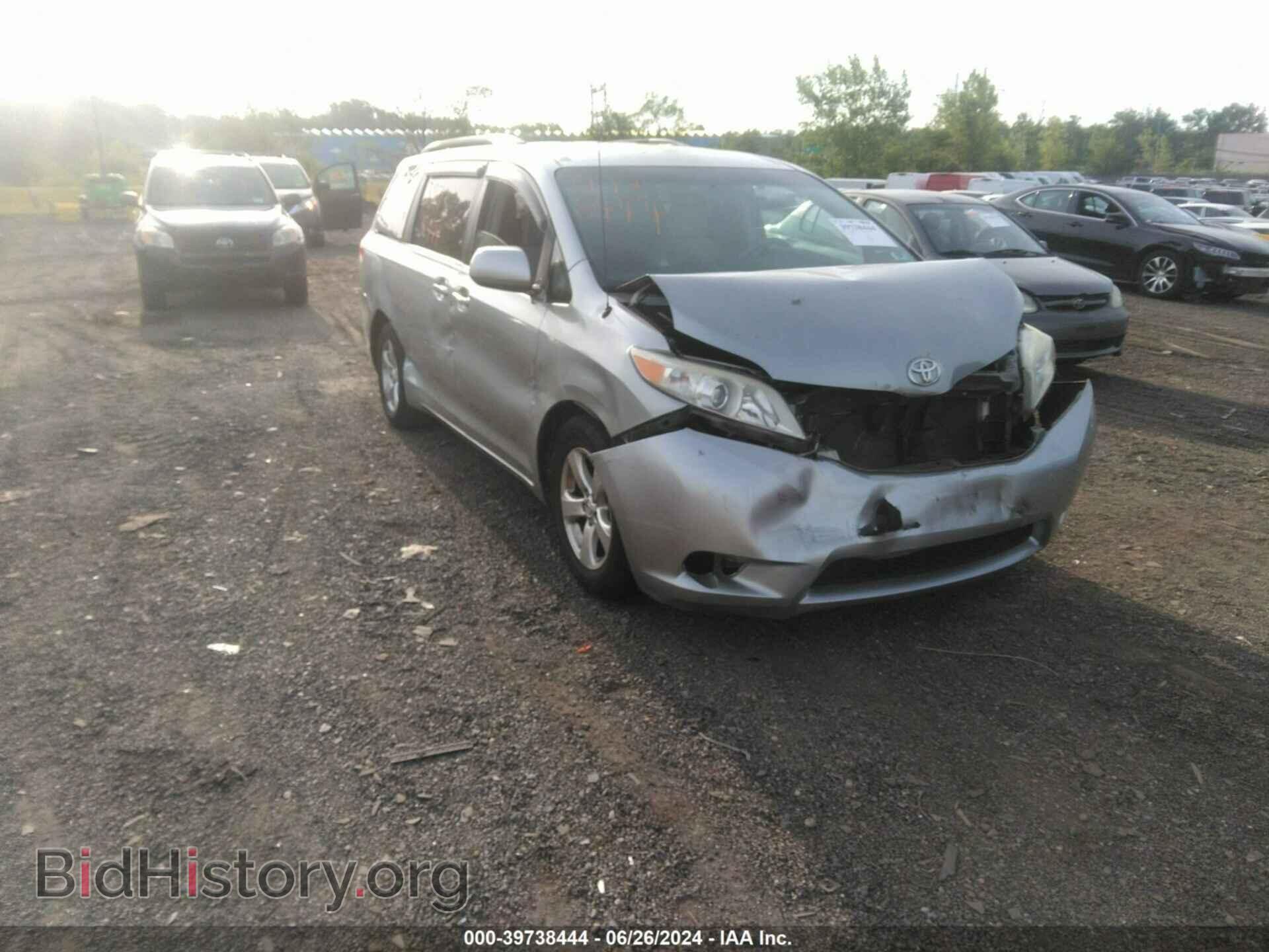 Photo 5TDKK3DC9DS365837 - TOYOTA SIENNA 2013