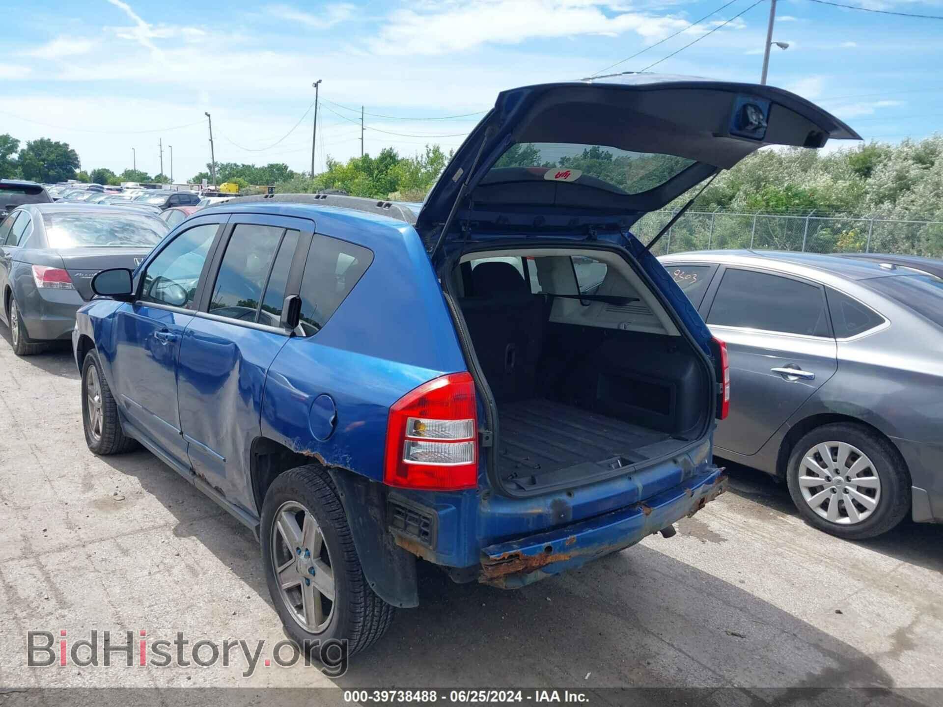 2010 JEEP COMPASS - VIN: 1J4NF4FB9AD510470 - Фото 3
