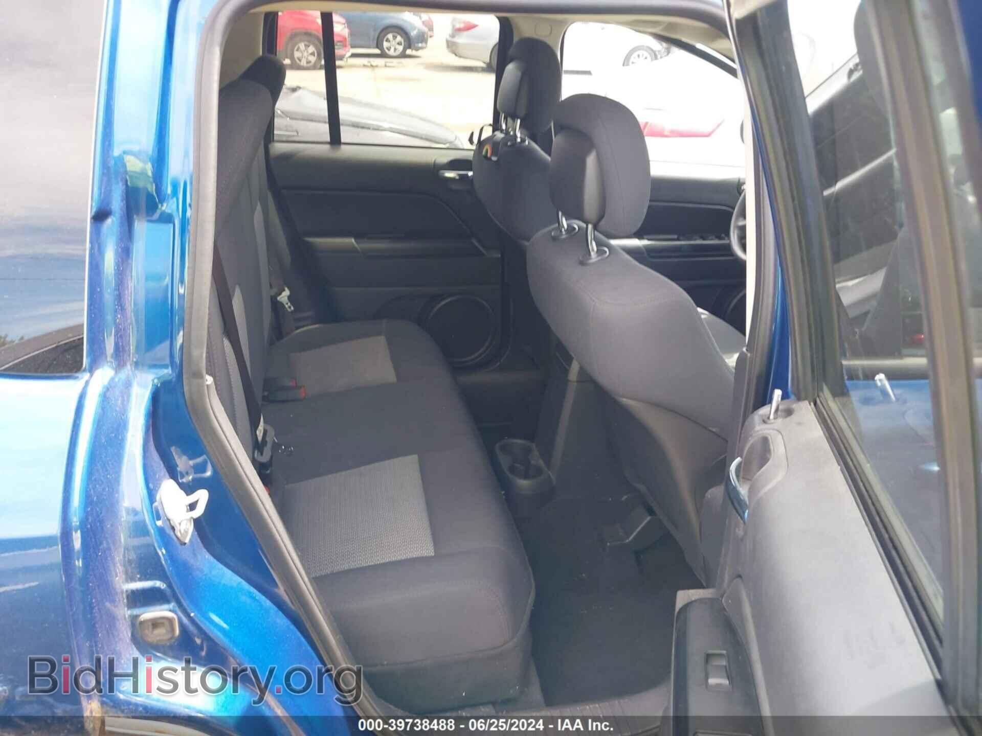 2010 JEEP COMPASS - VIN: 1J4NF4FB9AD510470 - Фото 8