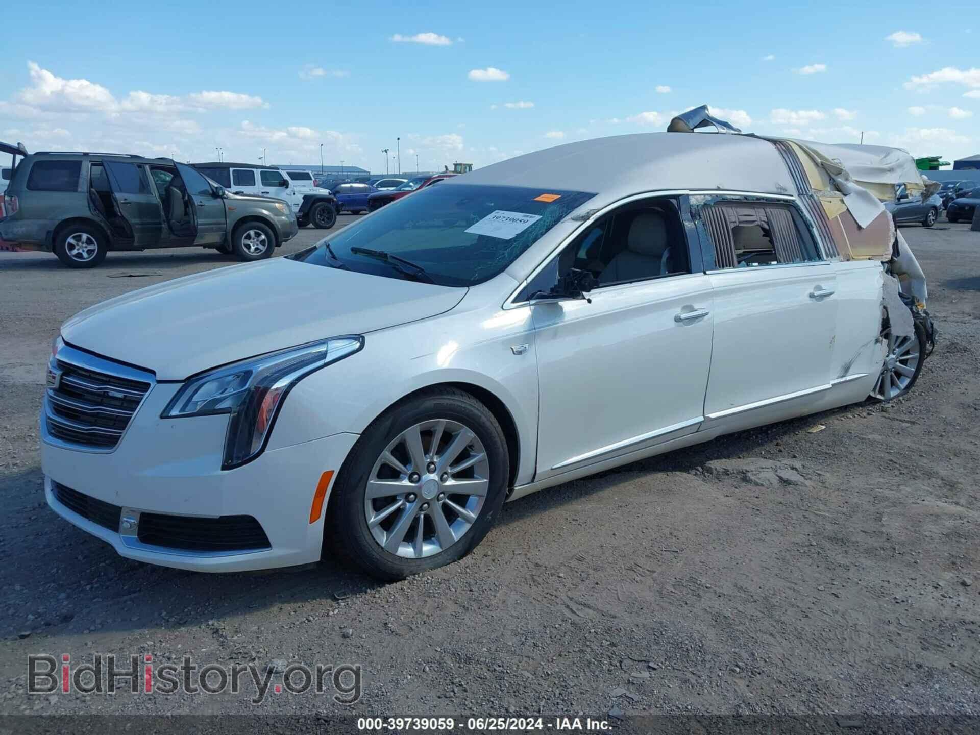 2018 CADILLAC XTS - VIN: 2GEXG7U37J9500565 - Фото 2