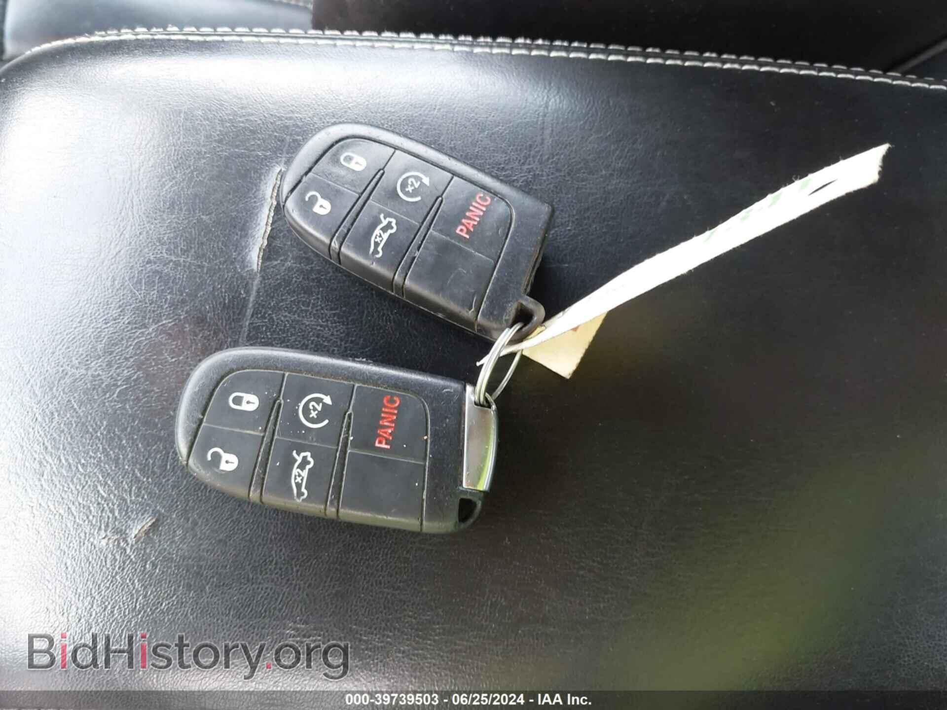 2014 CHRYSLER 300 - VIN: 2C3CCAGGXEH341944 - Фото 11