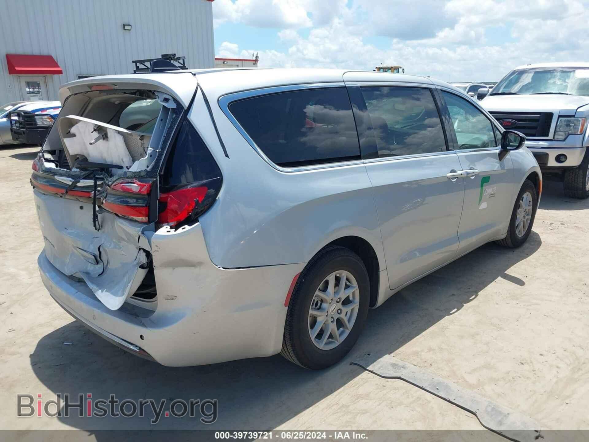 2024 CHRYSLER PACIFICA - VIN: 2C4RC1BG7RR147742 - Фото 4