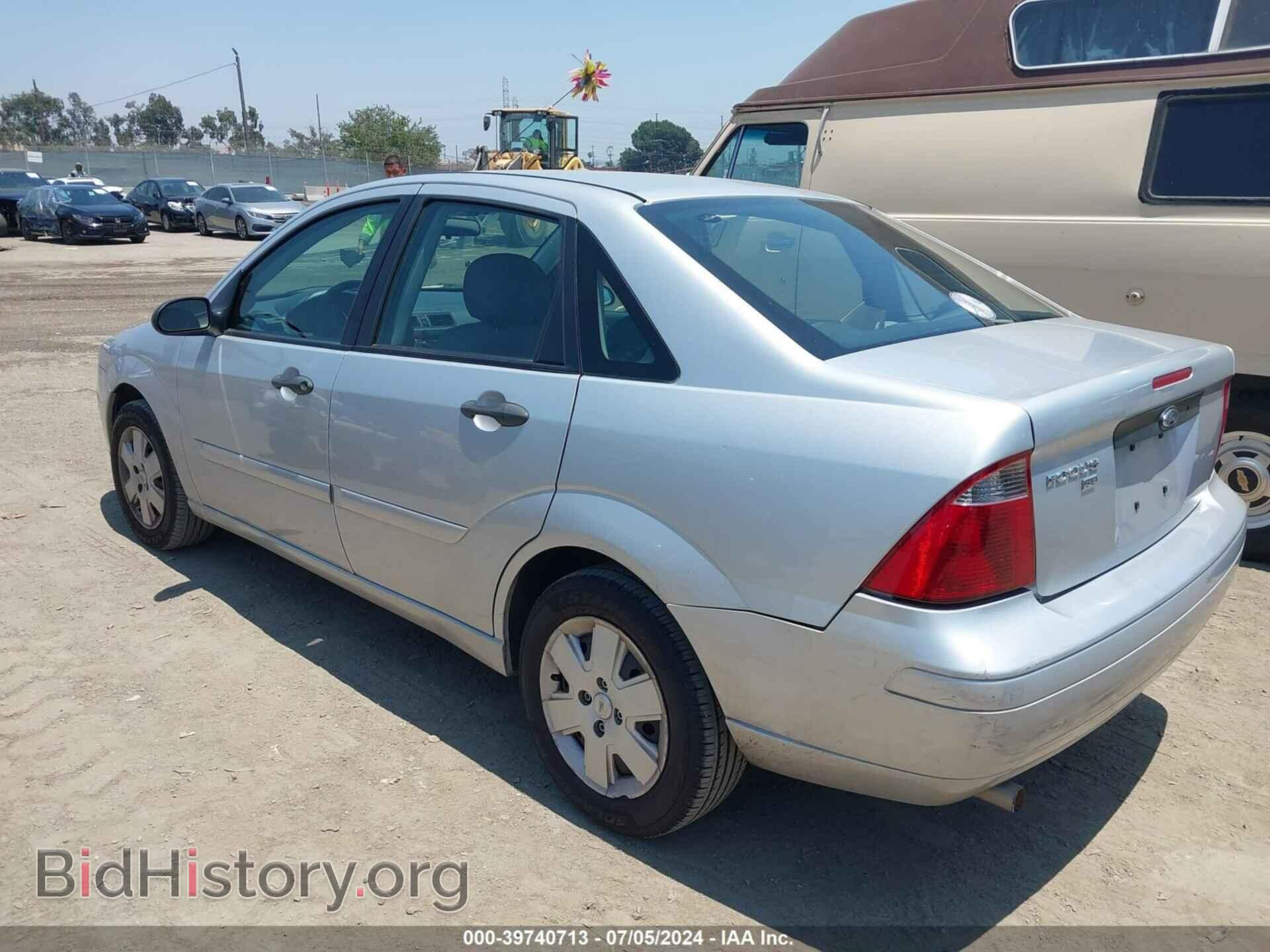 2007 FORD FOCUS - VIN: 1FAFP34N67W105992 - Photo 3