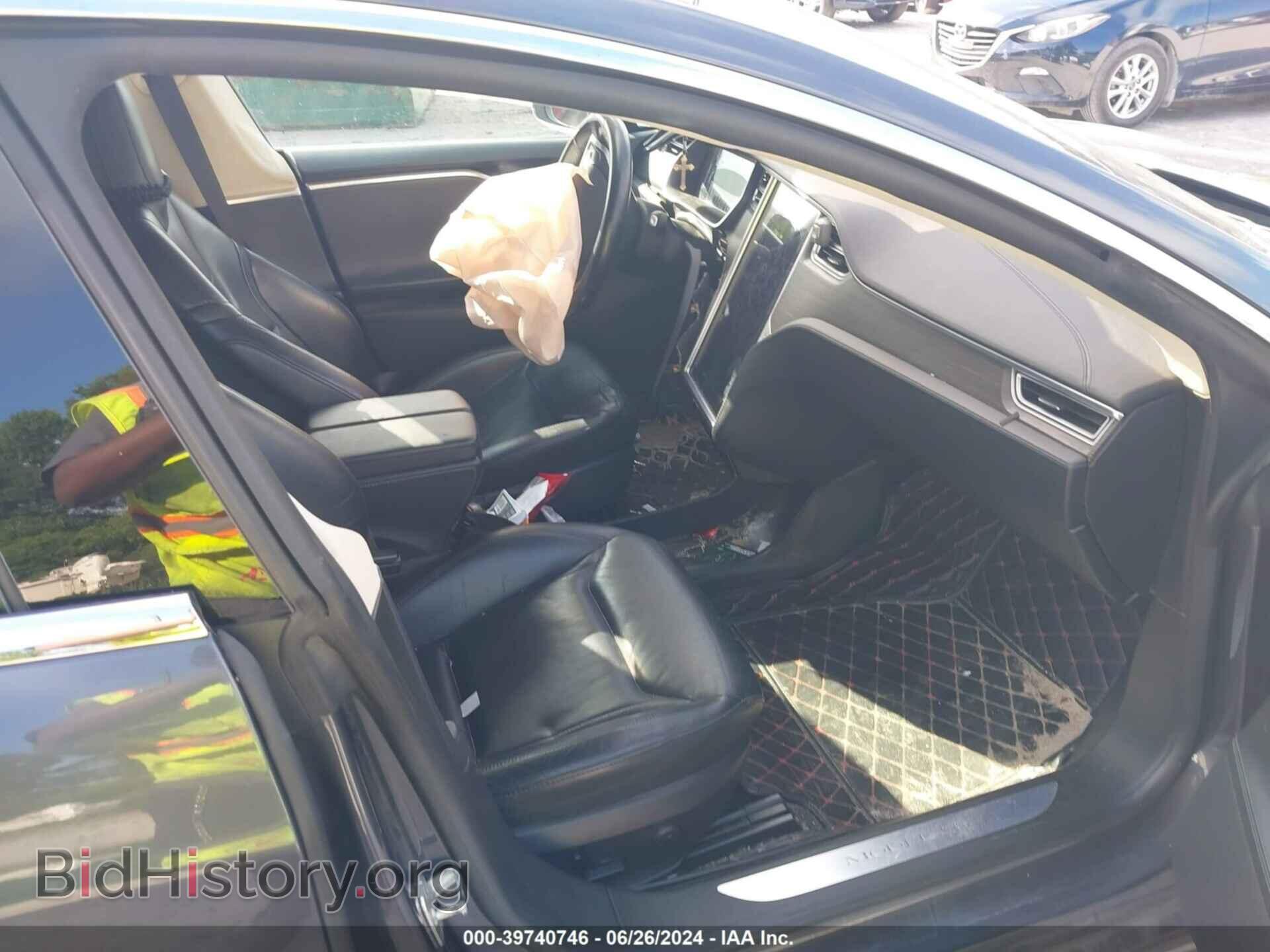 2015 TESLA MODEL S - VIN: 5YJSA1E16FF105276 - Фото 5