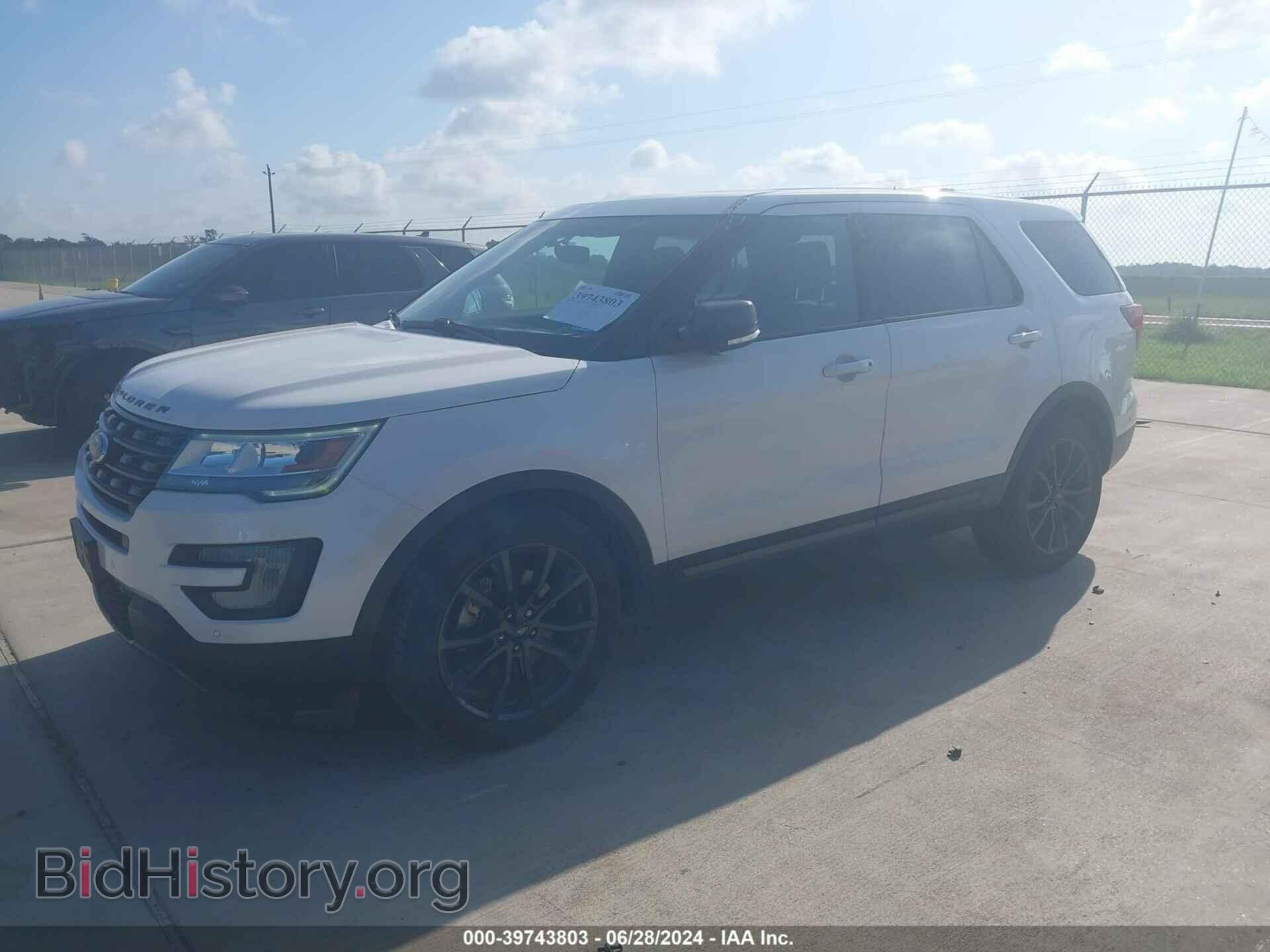 2017 FORD EXPLORER - VIN: 1FM5K7D82HGA98763 - Фото 2