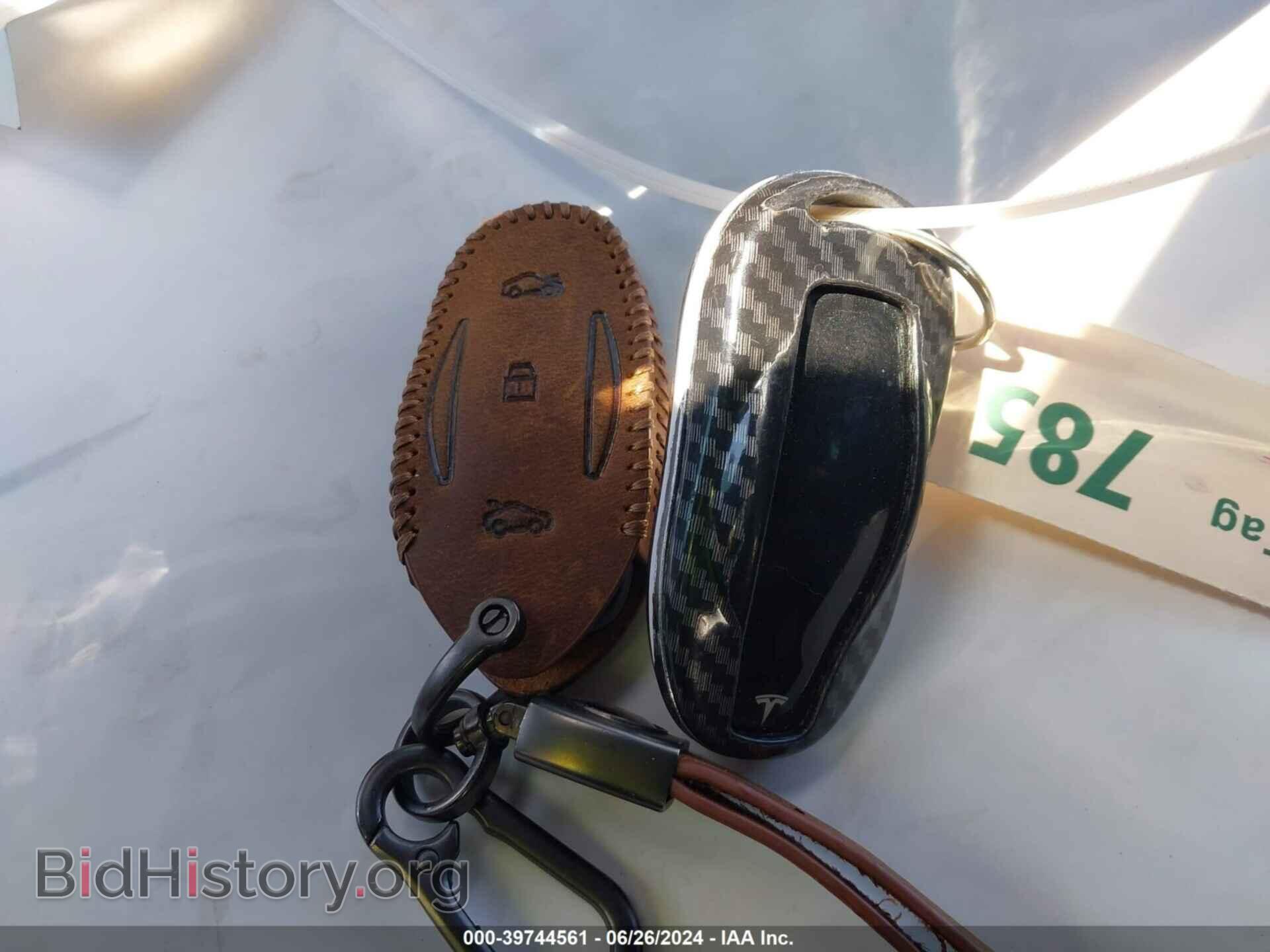 2015 TESLA MODEL S - VIN: 5YJSA1E42FF118679 - Photo 11