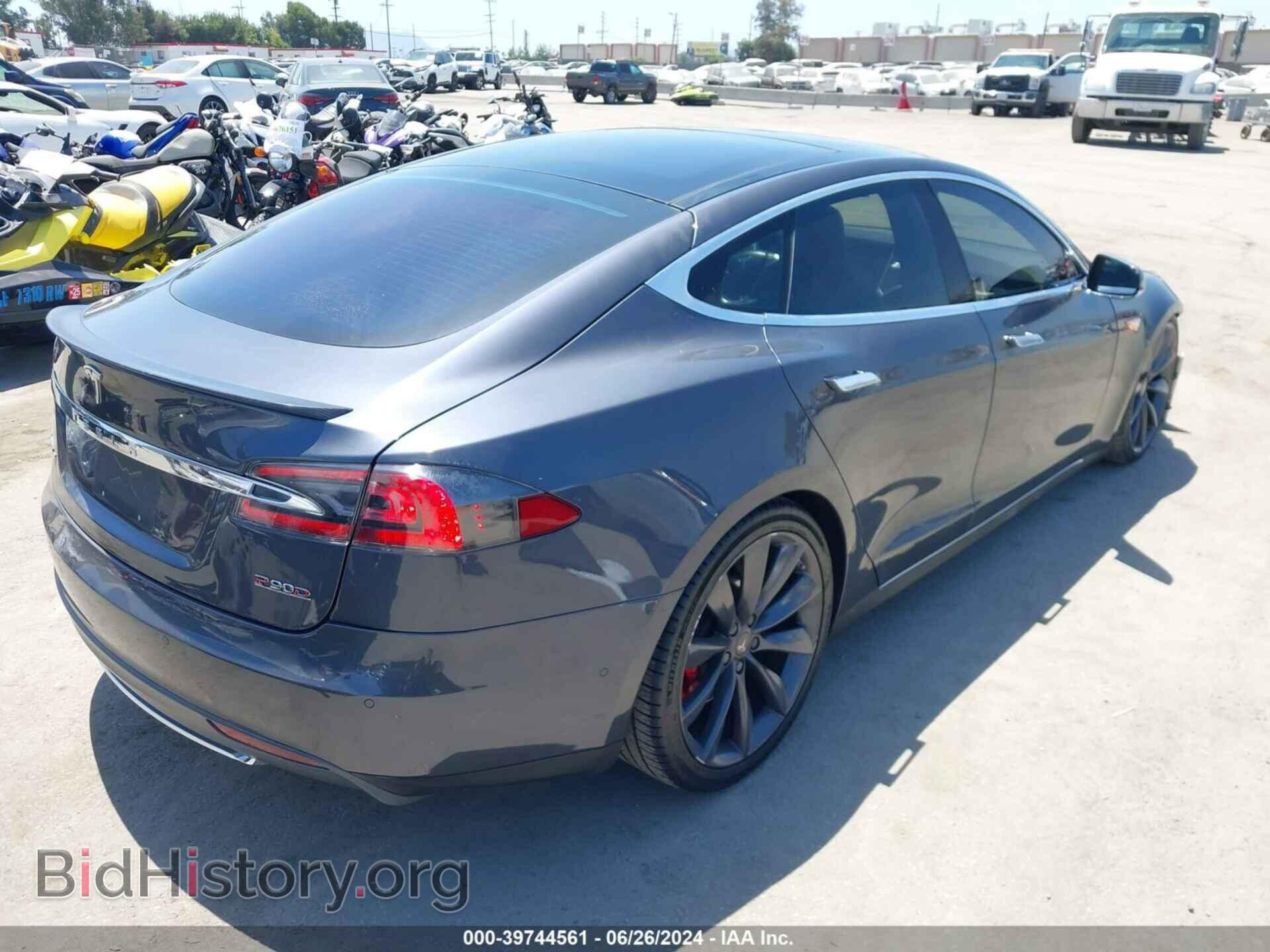 2015 TESLA MODEL S - VIN: 5YJSA1E42FF118679 - Photo 4