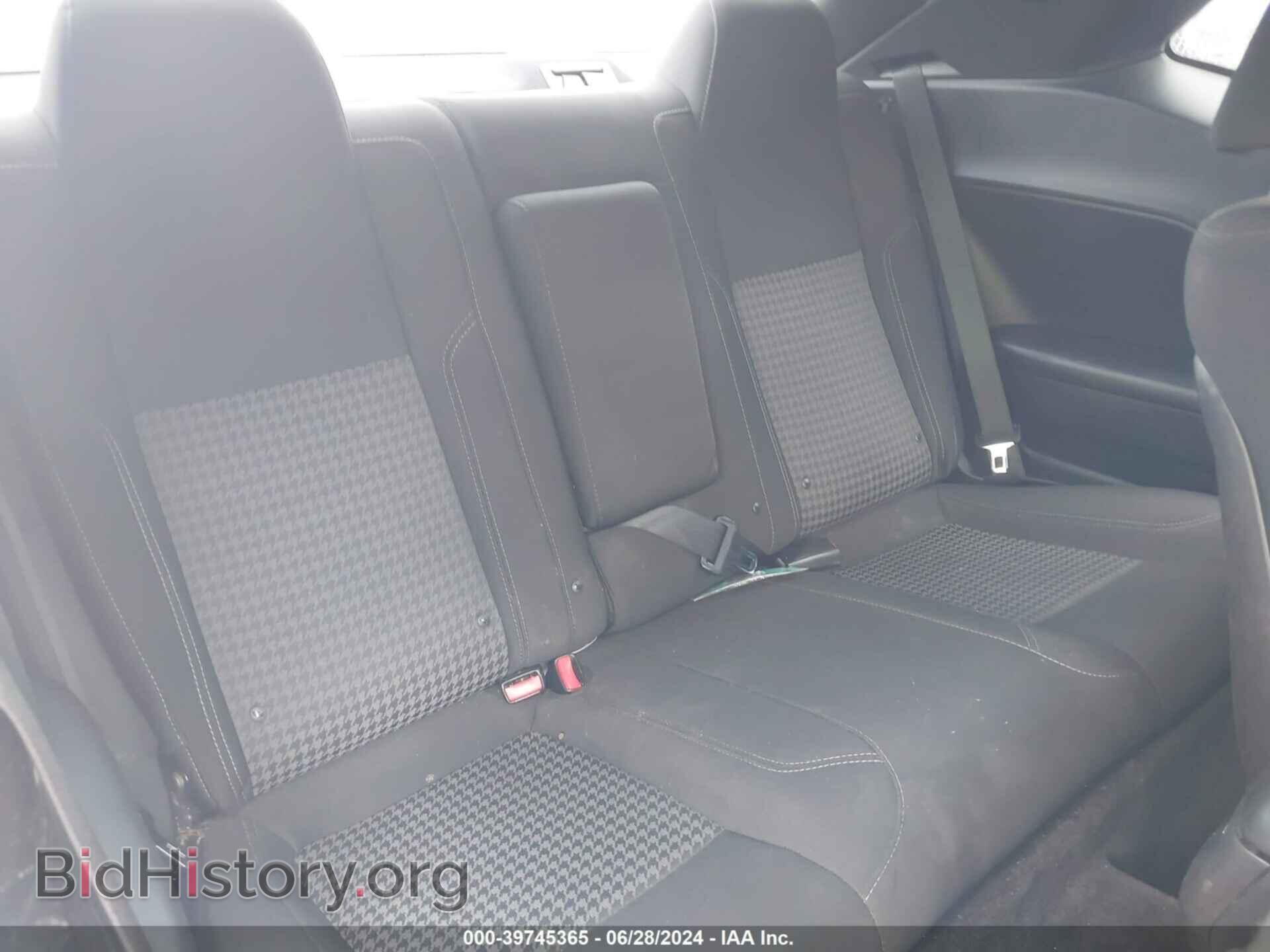 2015 DODGE CHALLENGER - VIN: 2C3CDZAT9FH744221 - Фото 8