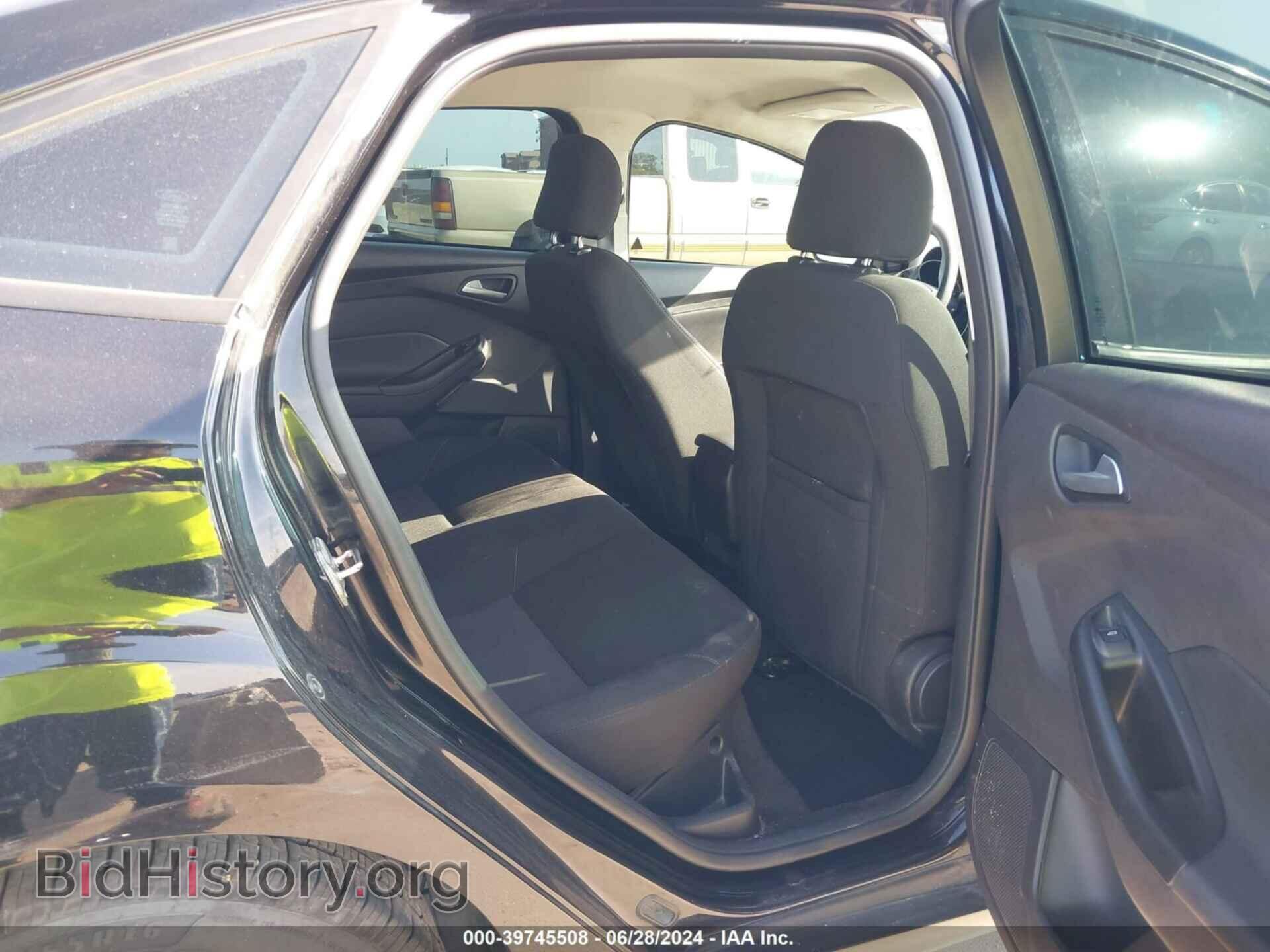 2017 FORD FOCUS - VIN: 1FADP3F20HL303710 - Photo 8