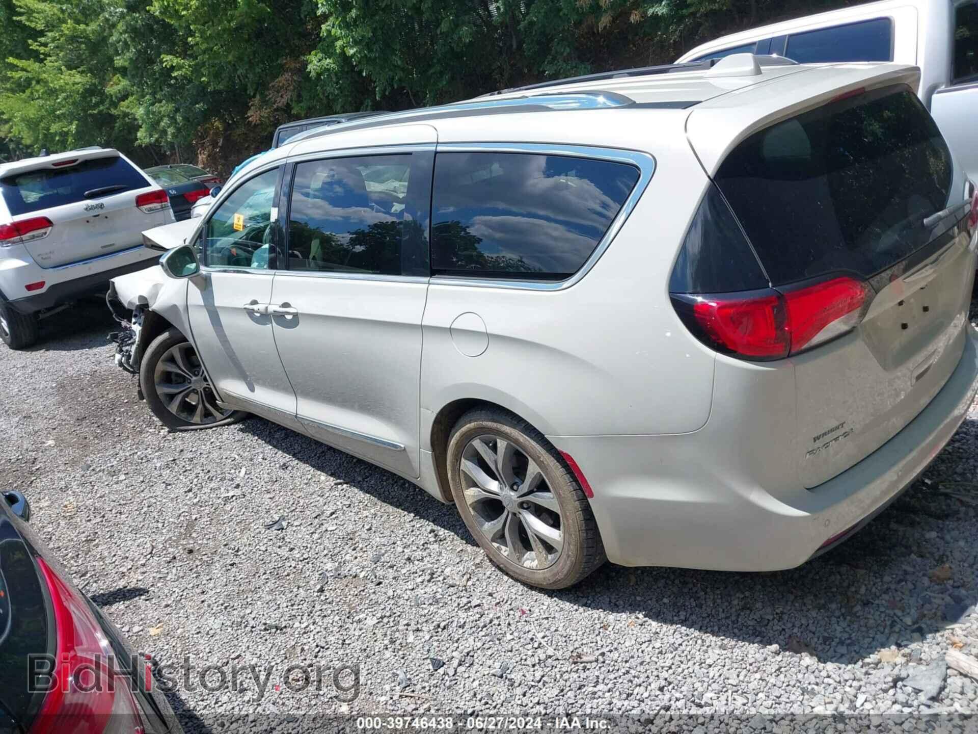 2017 CHRYSLER PACIFICA - VIN: 2C4RC1GG6HR757882 - Photo 3