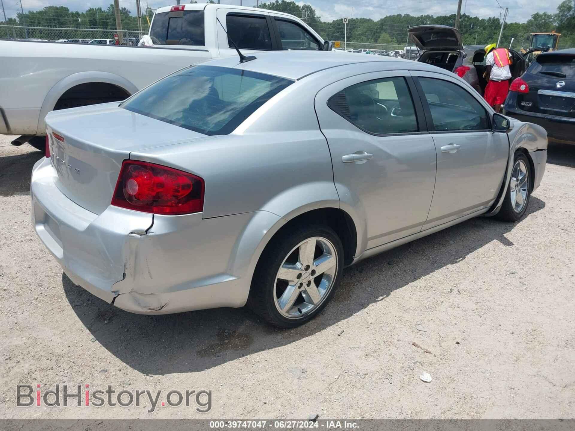 2011 DODGE AVENGER - VIN: 1B3BD2FB5BN534667 - Photo 4