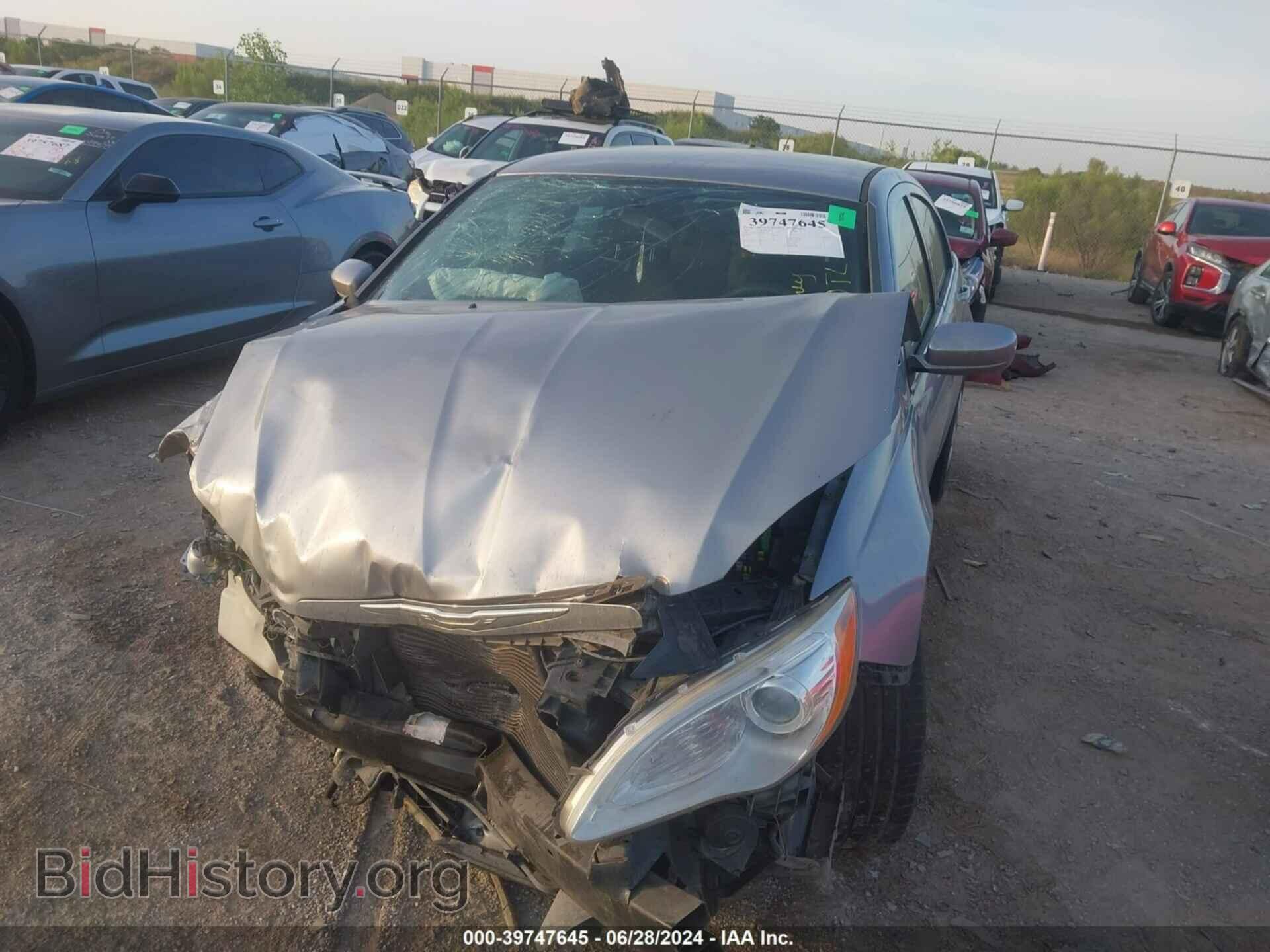 2013 CHRYSLER 200 - VIN: 1C3CCBAB5DN561419 - Photo 2