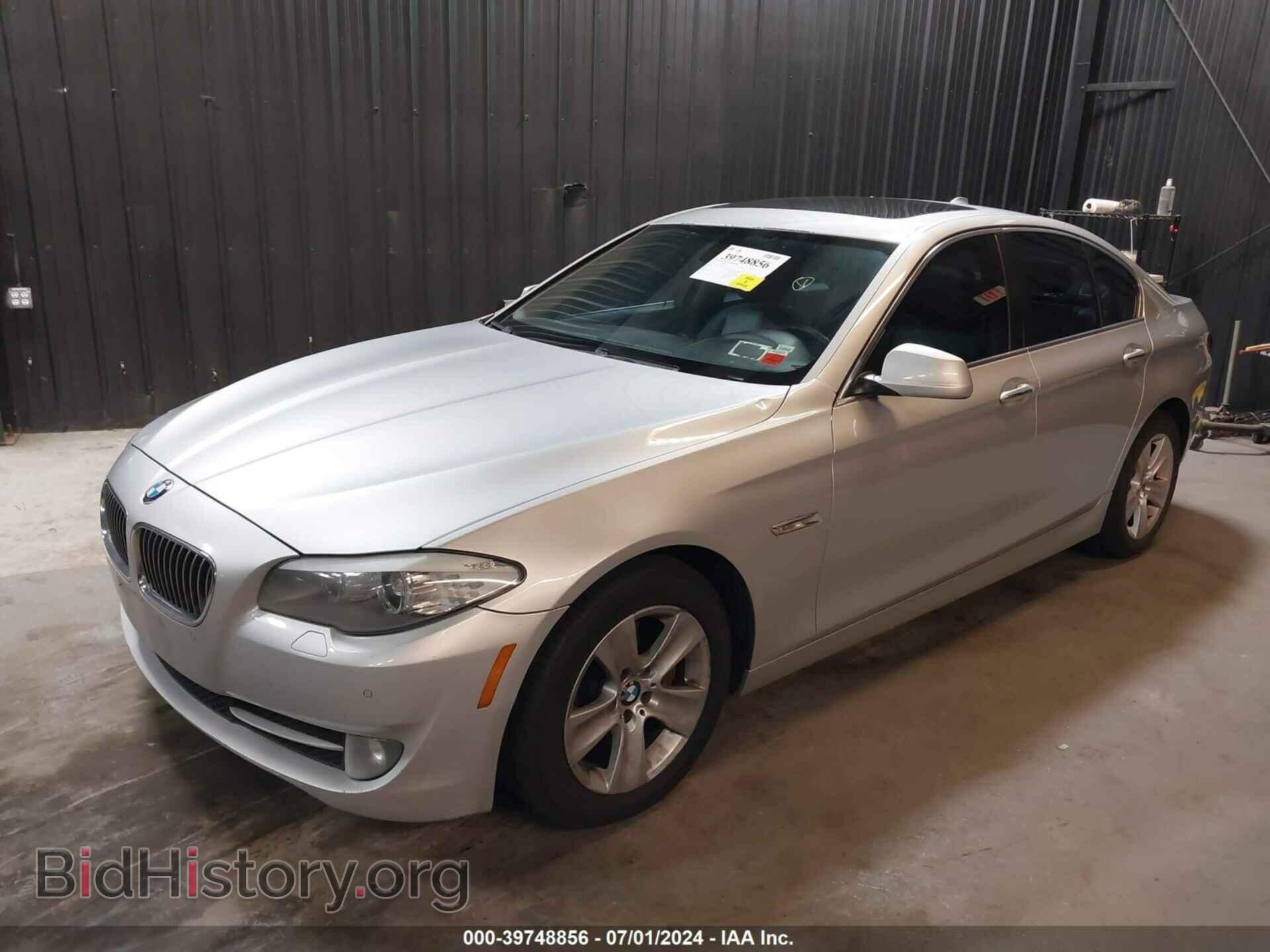 2013 BMW 528I - VIN: WBAXH5C59DD110326 - Фото 2