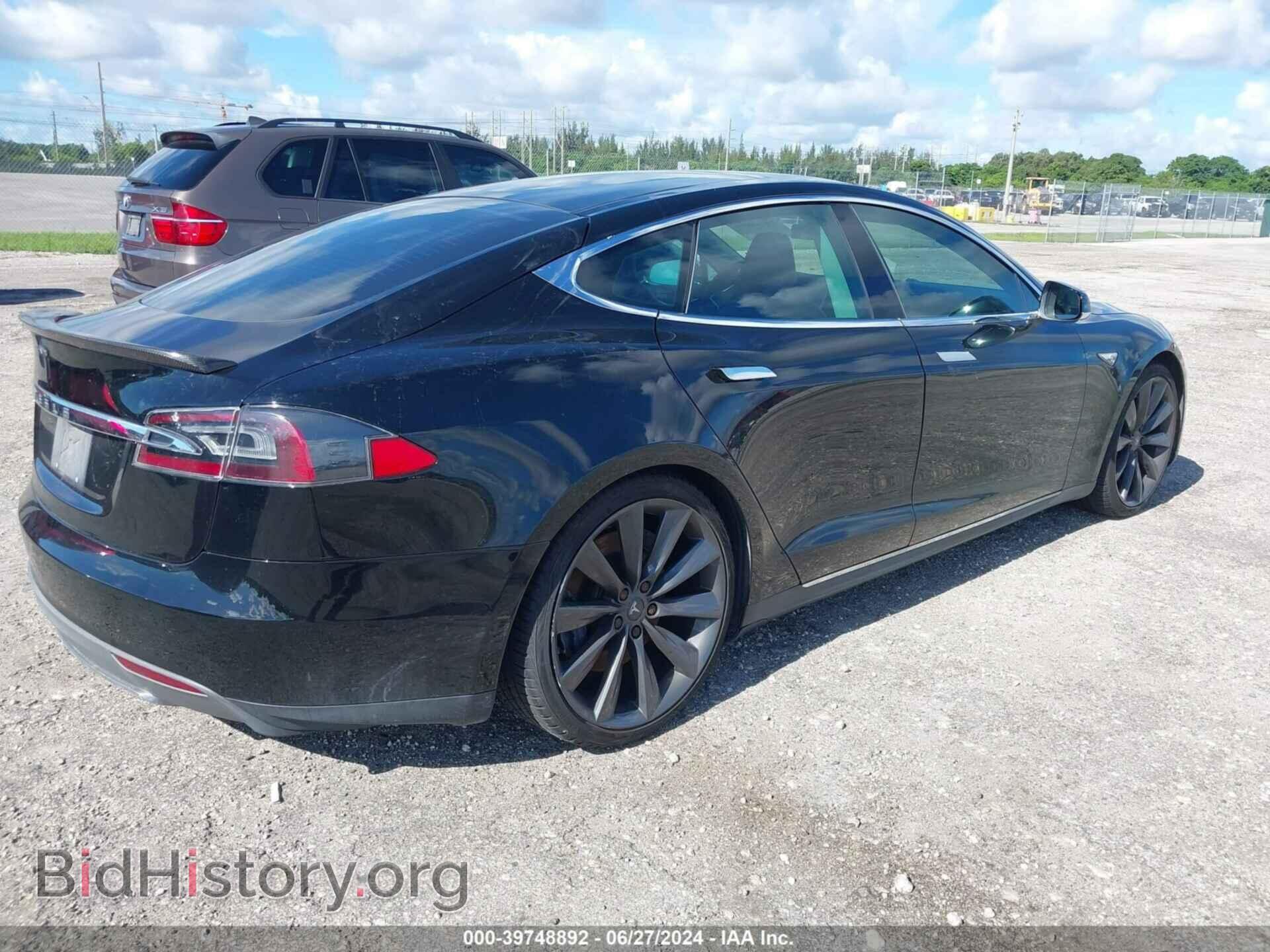 2013 TESLA MODEL S - VIN: 5YJSA1DP6DFP05718 - Фото 4