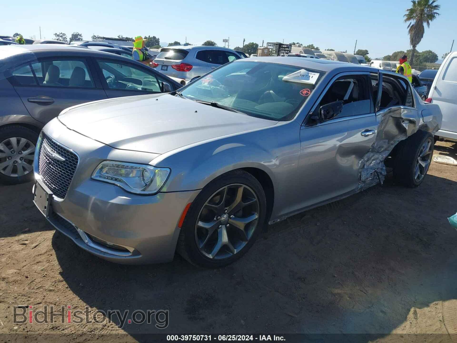 2016 CHRYSLER 300C - VIN: 2C3CCAEG2GH320107 - Фото 2