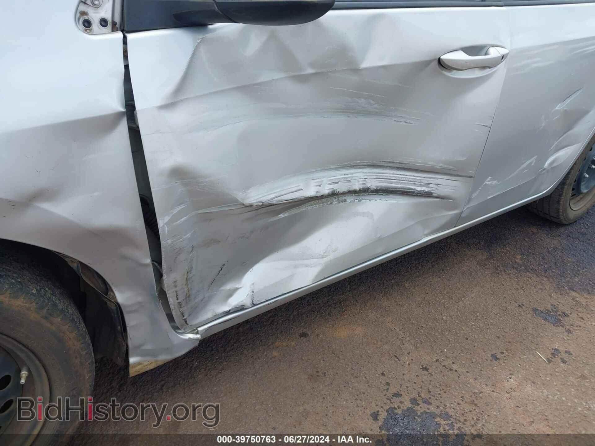 2015 TOYOTA COROLLA - VIN: 5YFBURHE6FP197594 - Фото 6