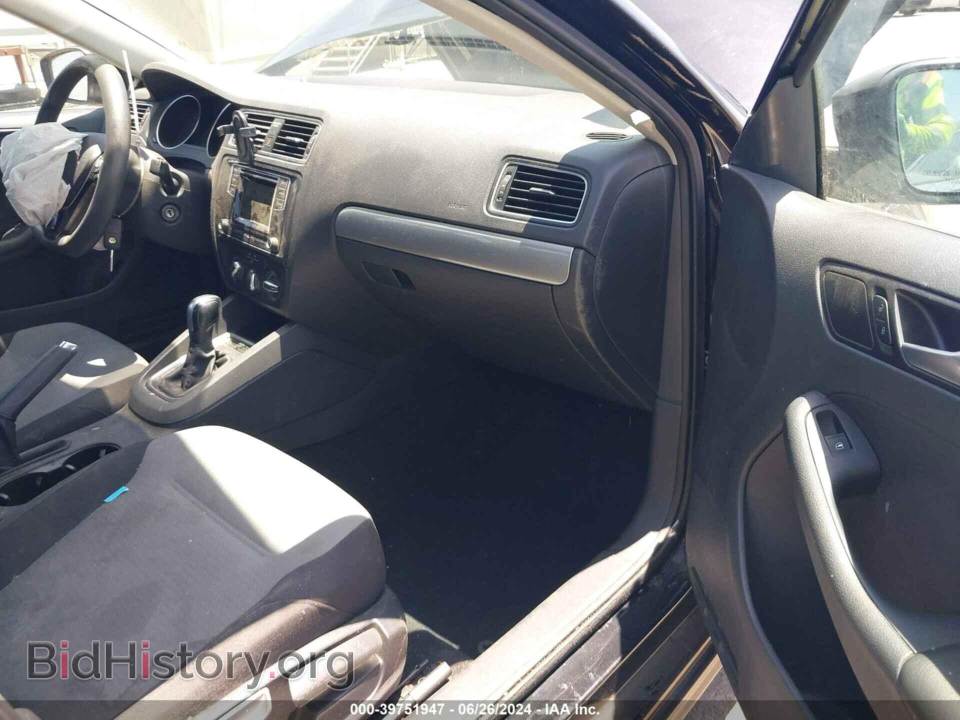 2017 VOLKSWAGEN JETTA - VIN: 3VW2B7AJ3HM268257 - Фото 5