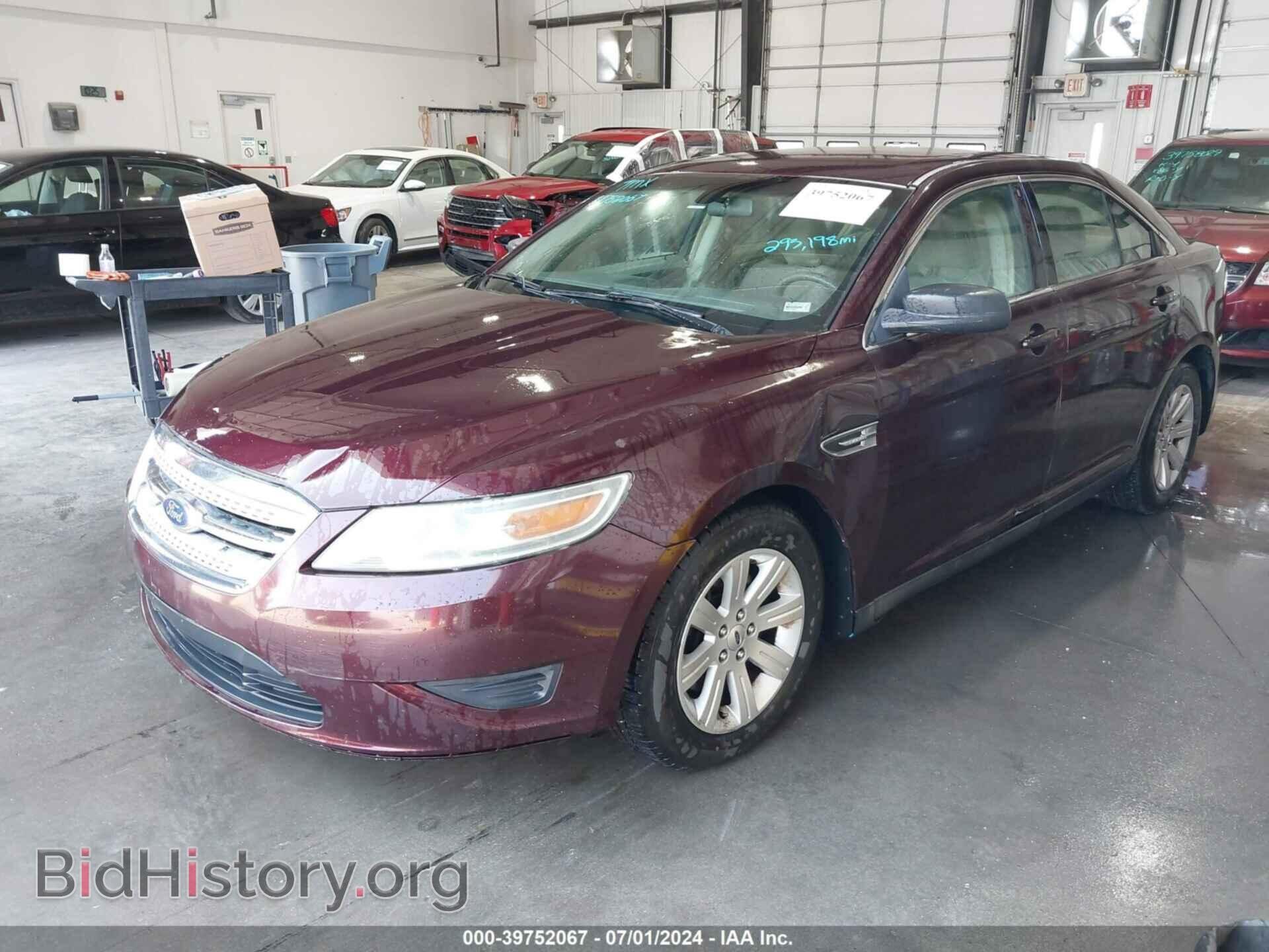 2011 FORD TAURUS - VIN: 1FAHP2DW2BG124036 - Фото 2