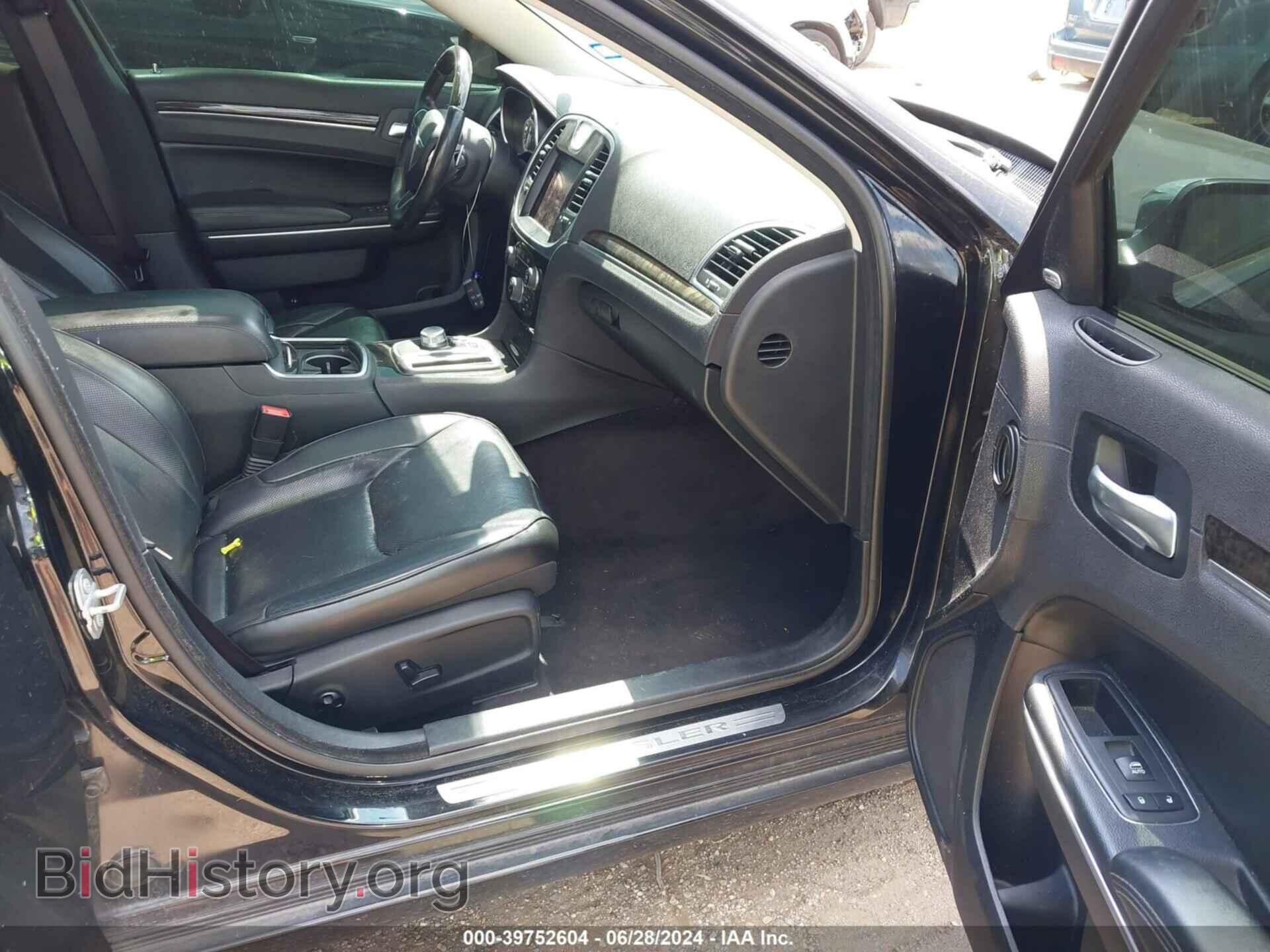 2017 CHRYSLER 300C - VIN: 2C3CCAET3HH582328 - Фото 5