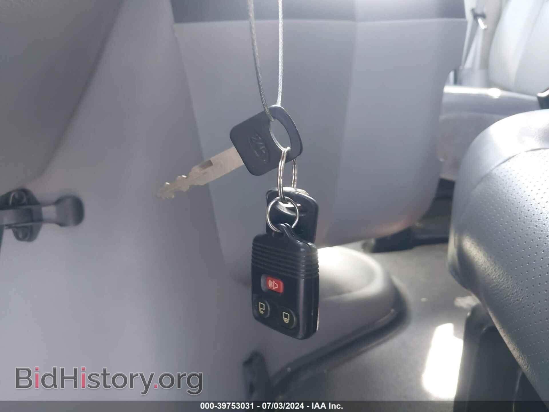 2011 FORD E-250 - VIN: 1FTNE2EW0BDA27307 - Photo 11