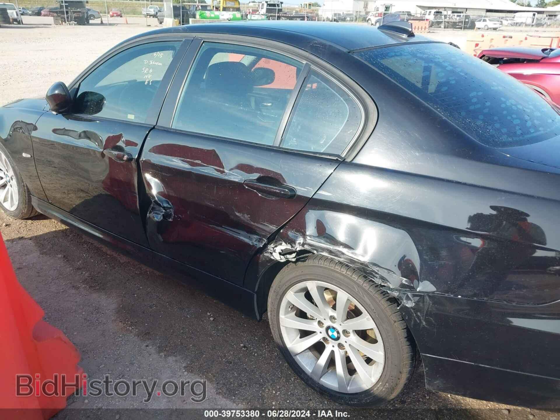 2011 BMW 328I - VIN: WBAPH7C53BE850747 - Фото 6