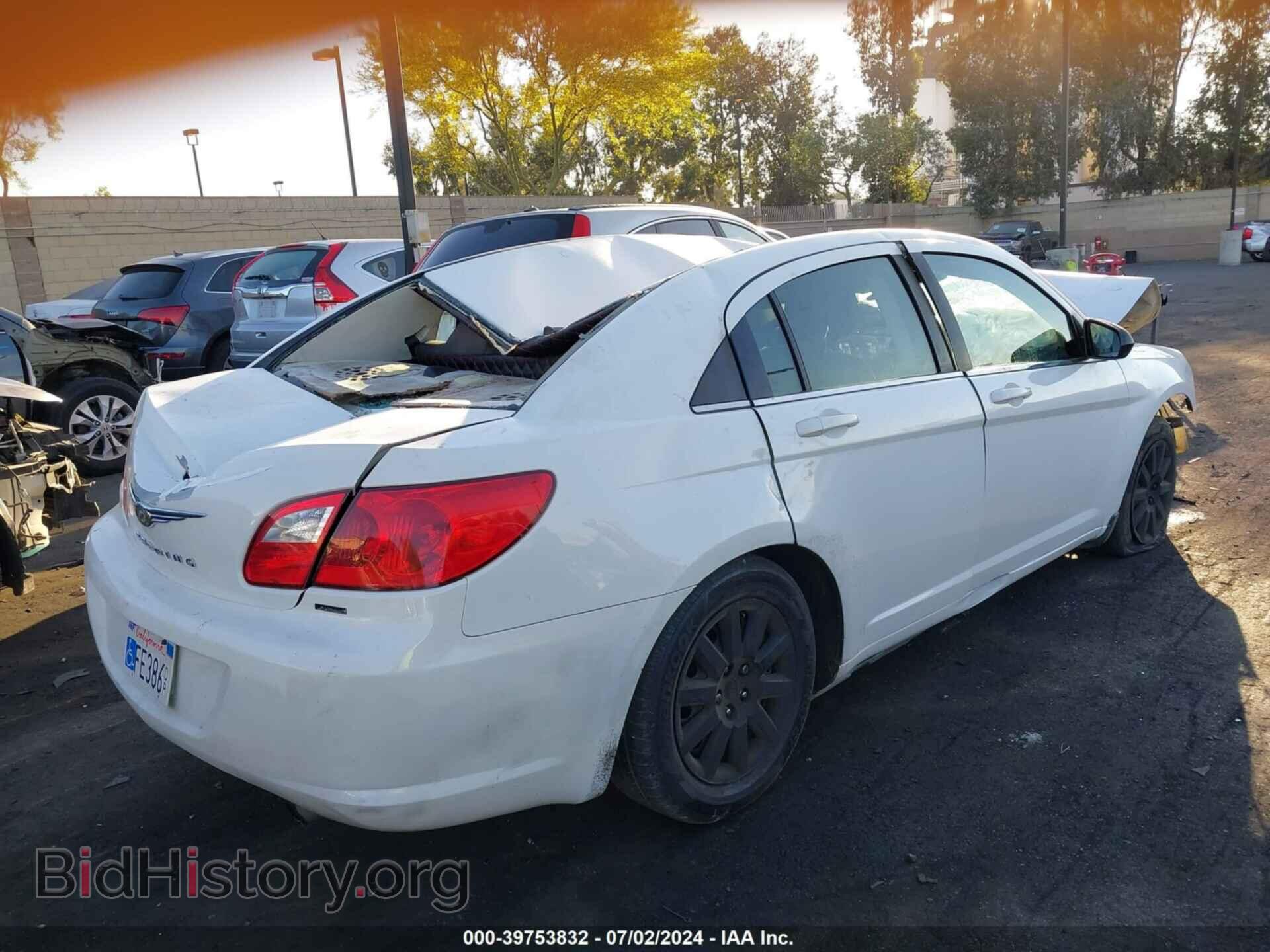2010 CHRYSLER SEBRING - VIN: 1C3CC4FB9AN213641 - Фото 4