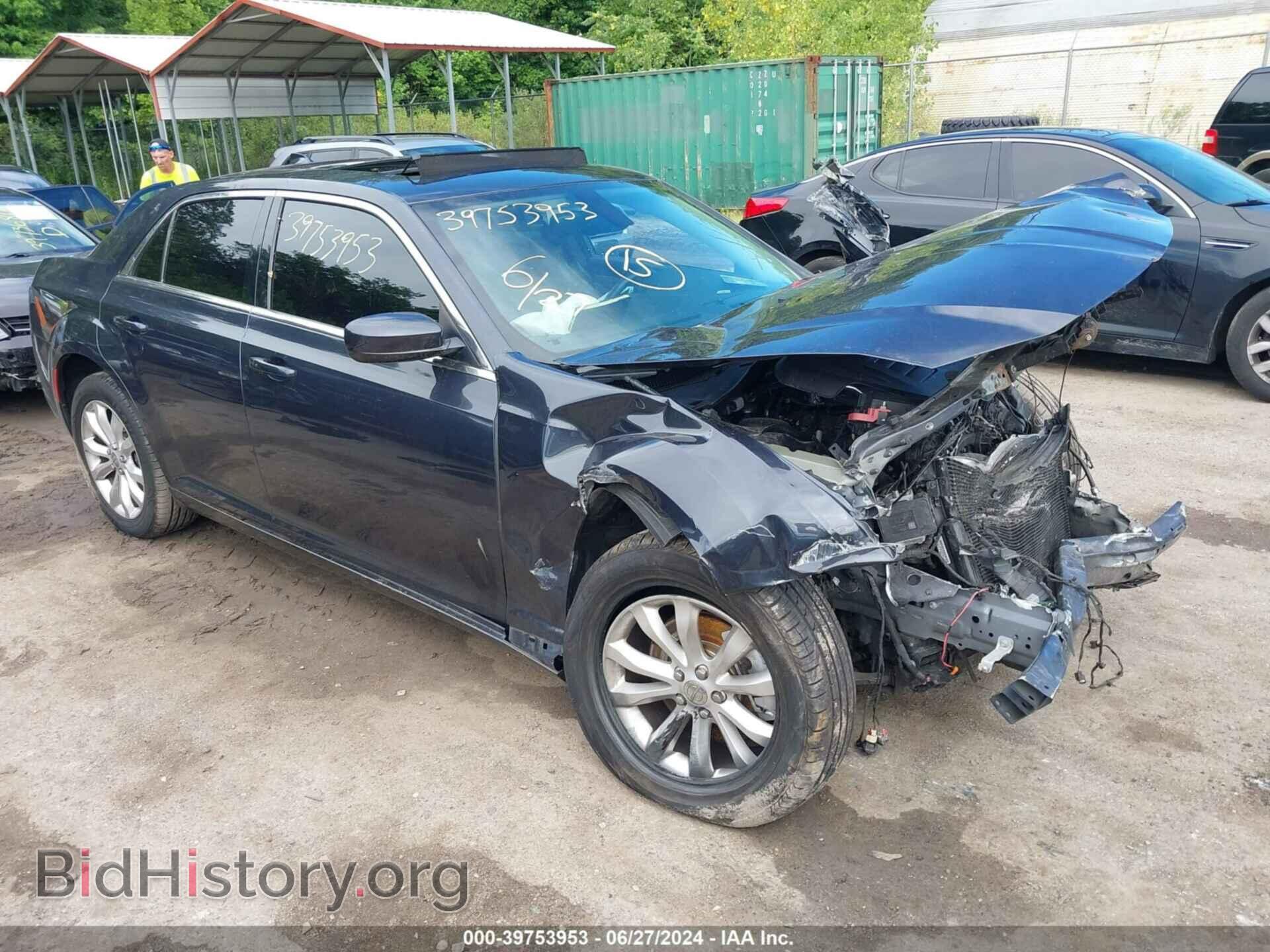 Фотография 2C3CCARG3GH136143 - CHRYSLER 300 2016
