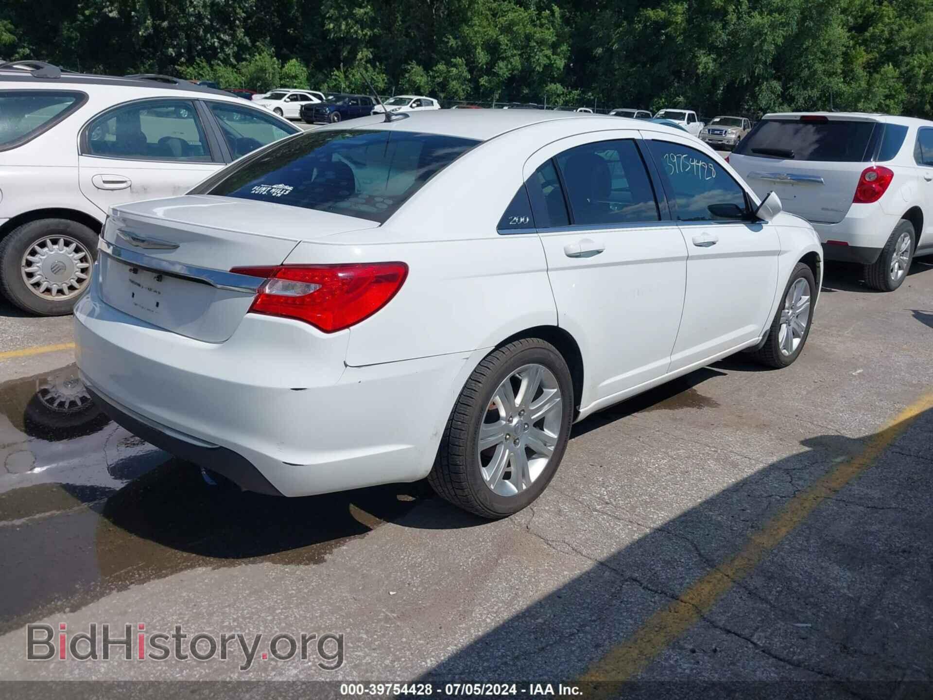 2013 CHRYSLER 200 - VIN: 1C3CCBBB2DN503718 - Фото 4