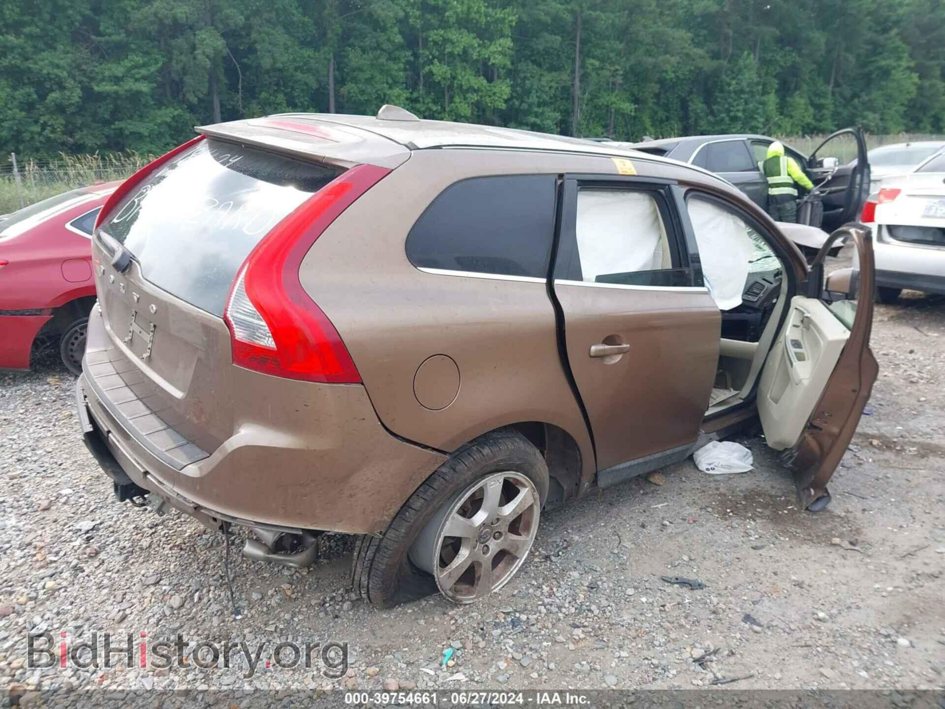 2011 VOLVO XC60 - VIN: YV4952DL2B2170101 - Фото 4