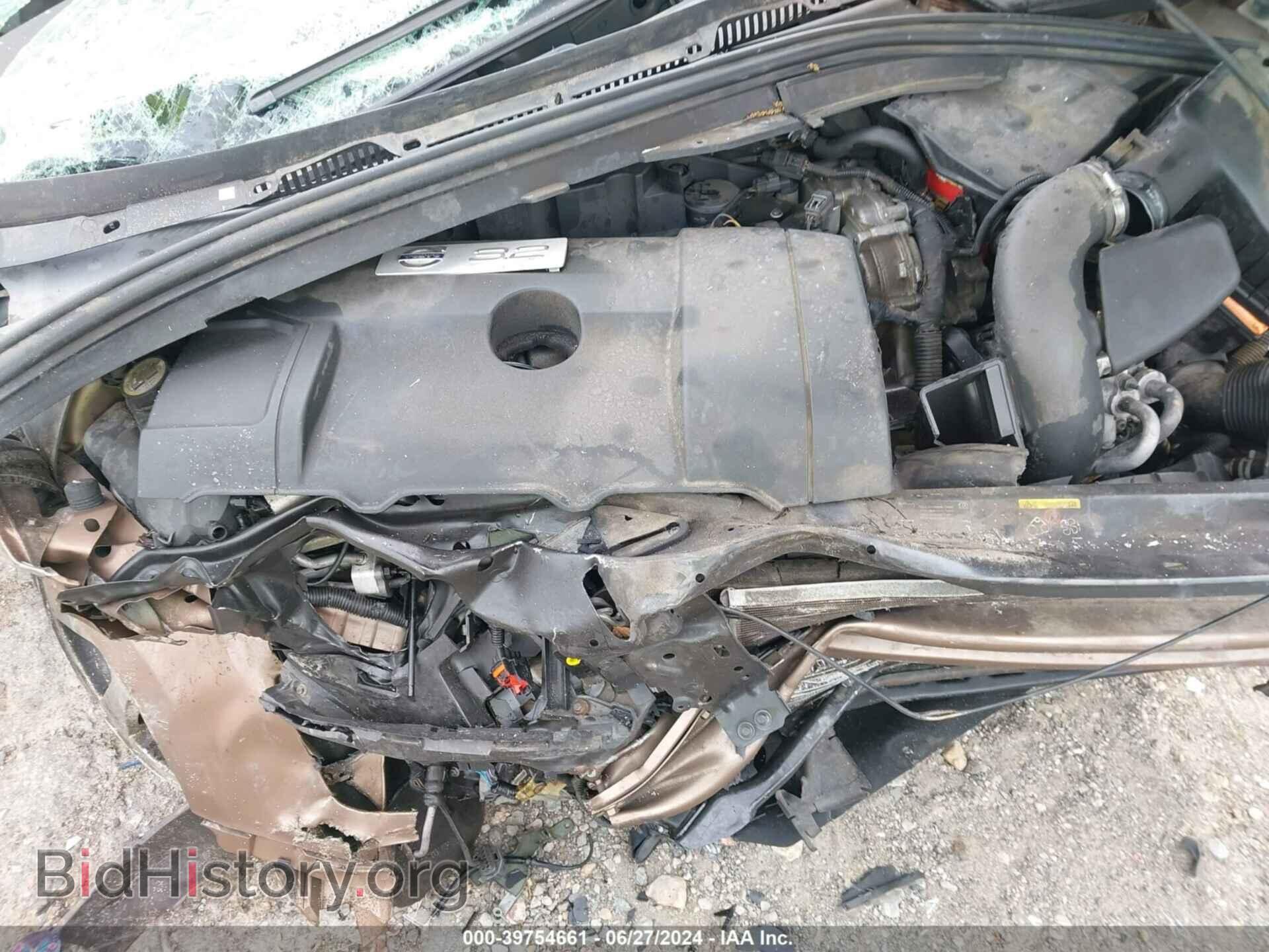 2011 VOLVO XC60 - VIN: YV4952DL2B2170101 - Фото 10
